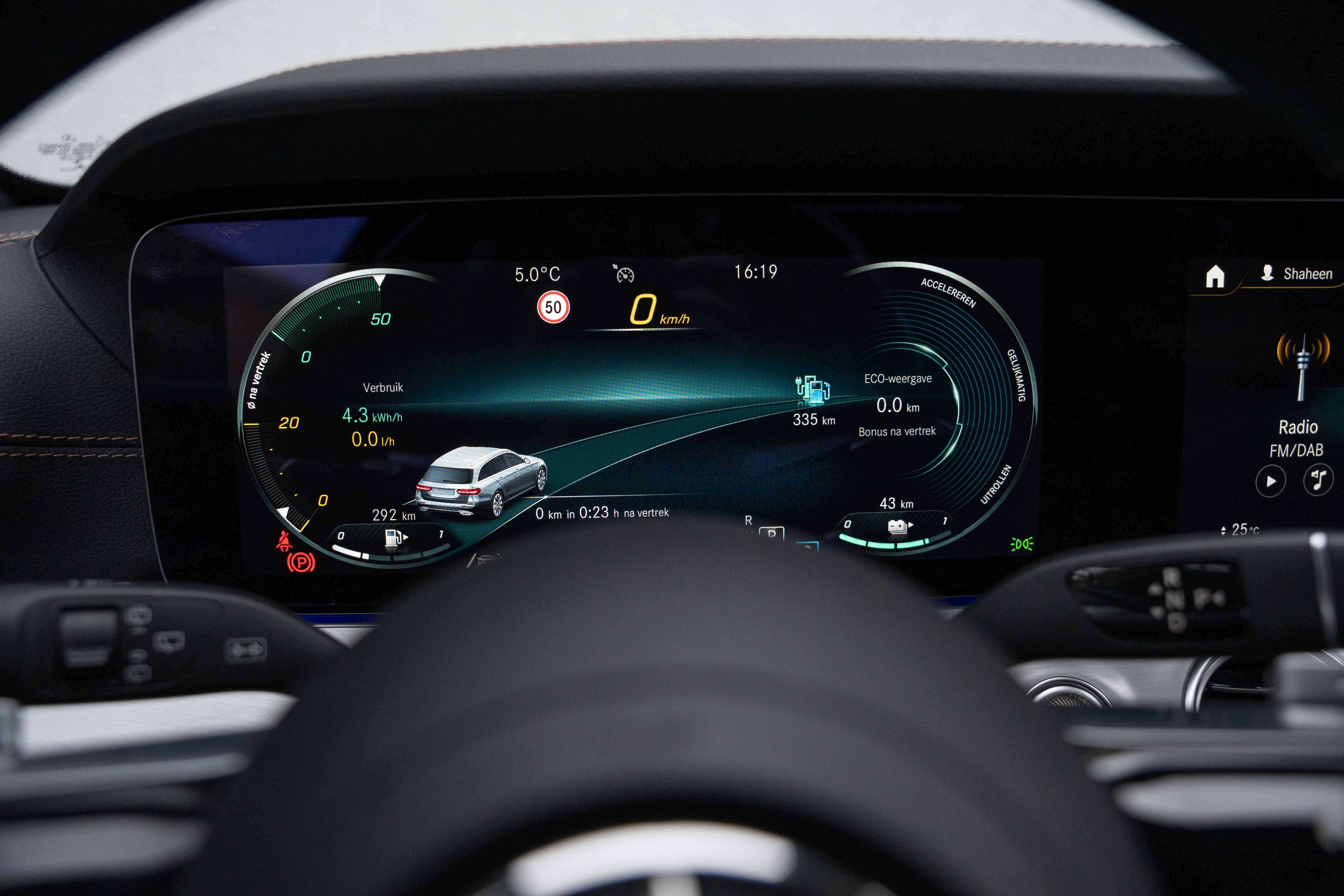 Mercedes-Benz E 300 de Touring AMG/PANO/MULTIBEAM/HUD/BURMESTER/NAPPA/360°