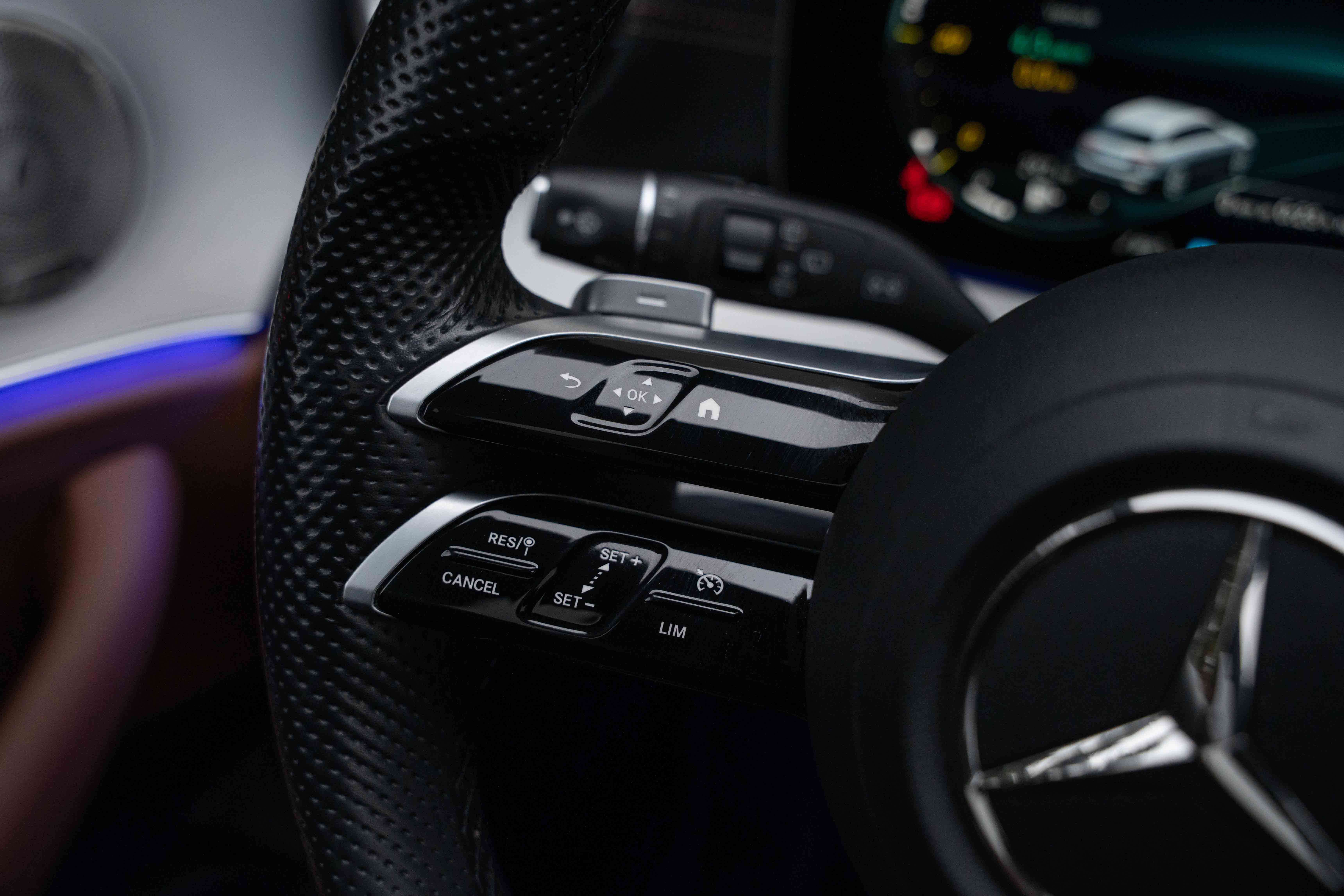 Mercedes-Benz E 300 de Touring AMG/PANO/MULTIBEAM/HUD/BURMESTER/NAPPA/360°
