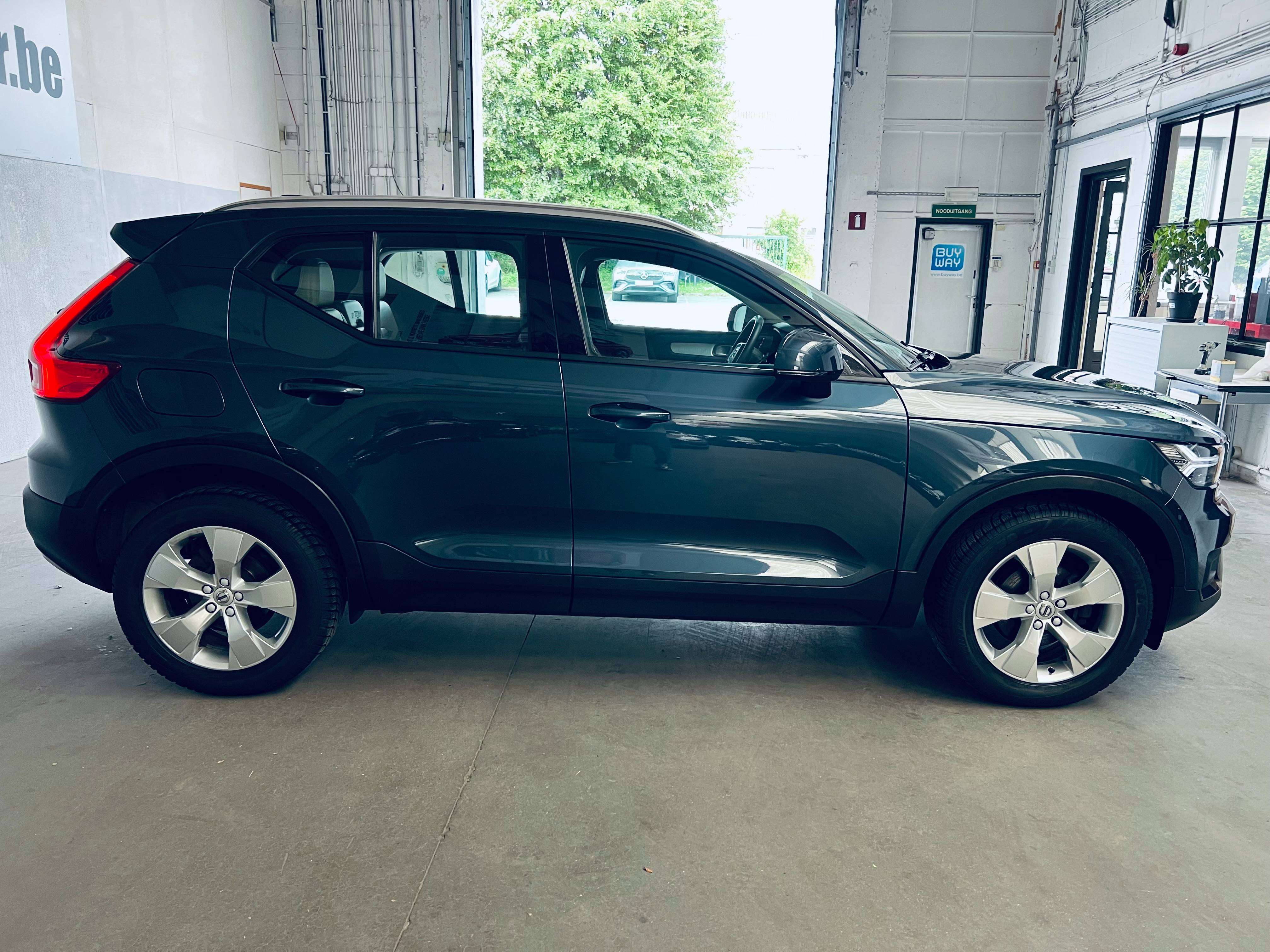 Volvo XC40 1.5 T3 Momentum EU6d+NAVI+CAMERA+TVA+CARNET+GARANTIE