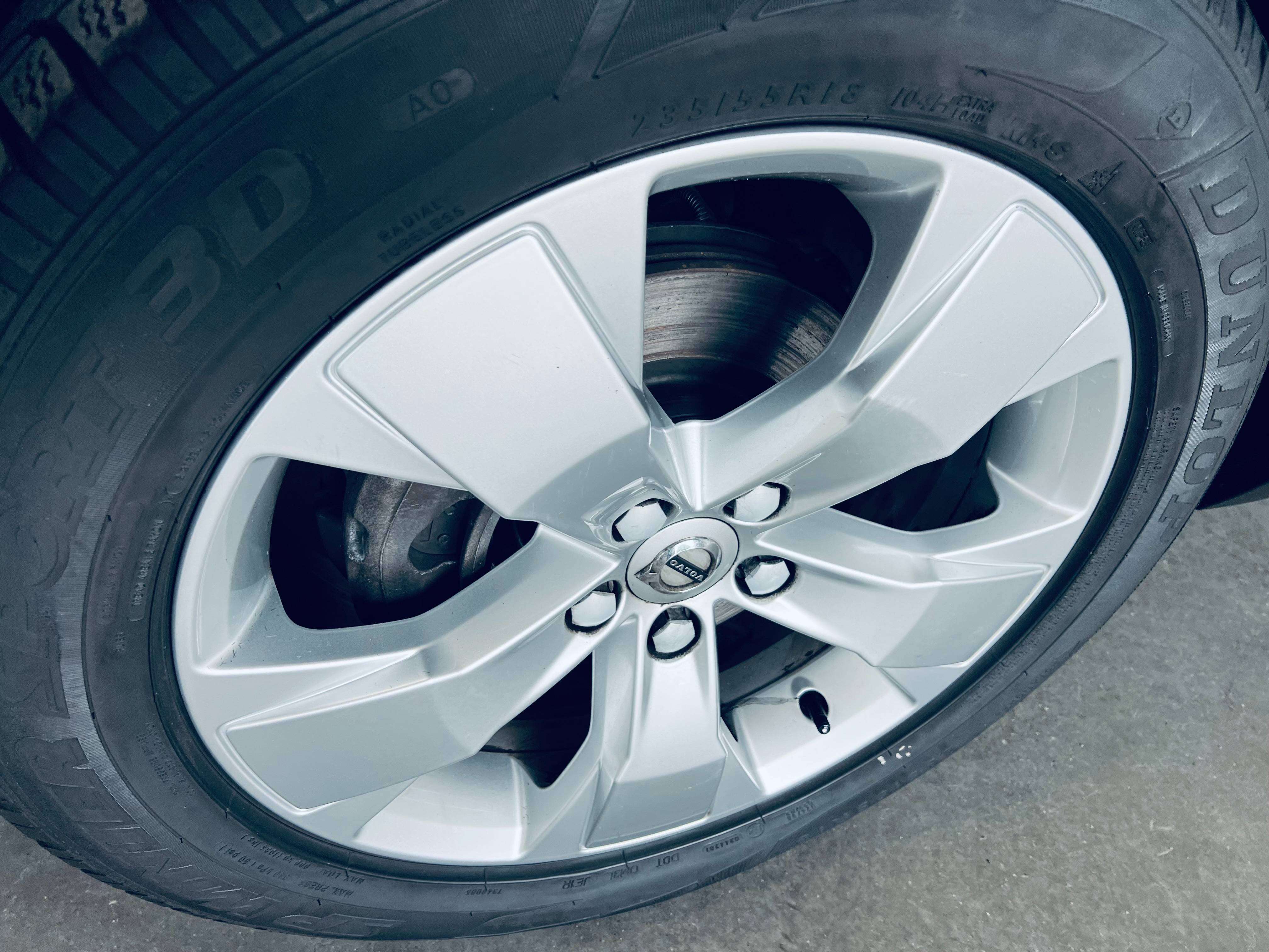 Volvo XC40 1.5 T3 Momentum EU6d+NAVI+CAMERA+TVA+CARNET+GARANTIE