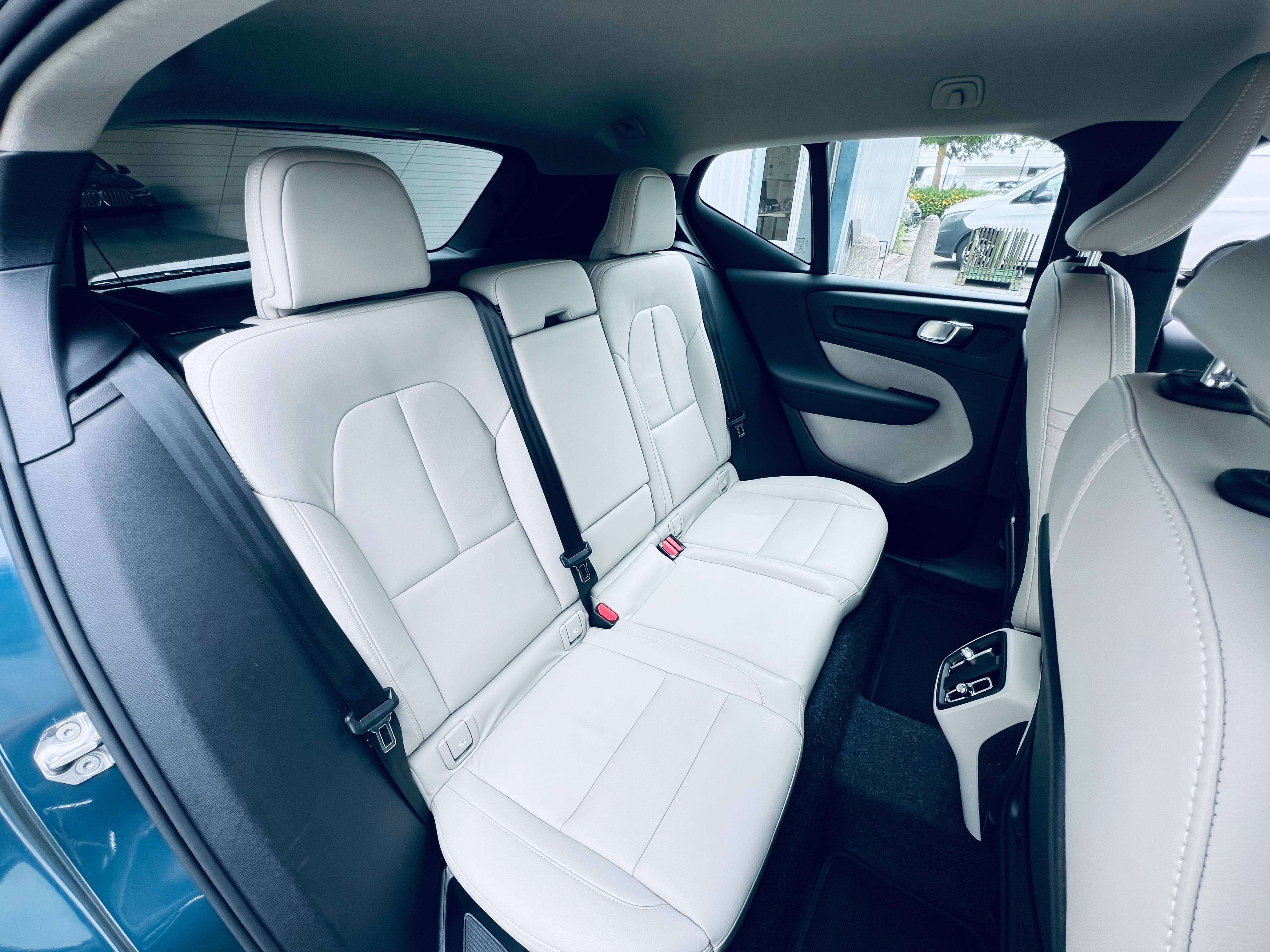 Volvo XC40 1.5 T3 Momentum EU6d+NAVI+CAMERA+TVA+CARNET+GARANTIE