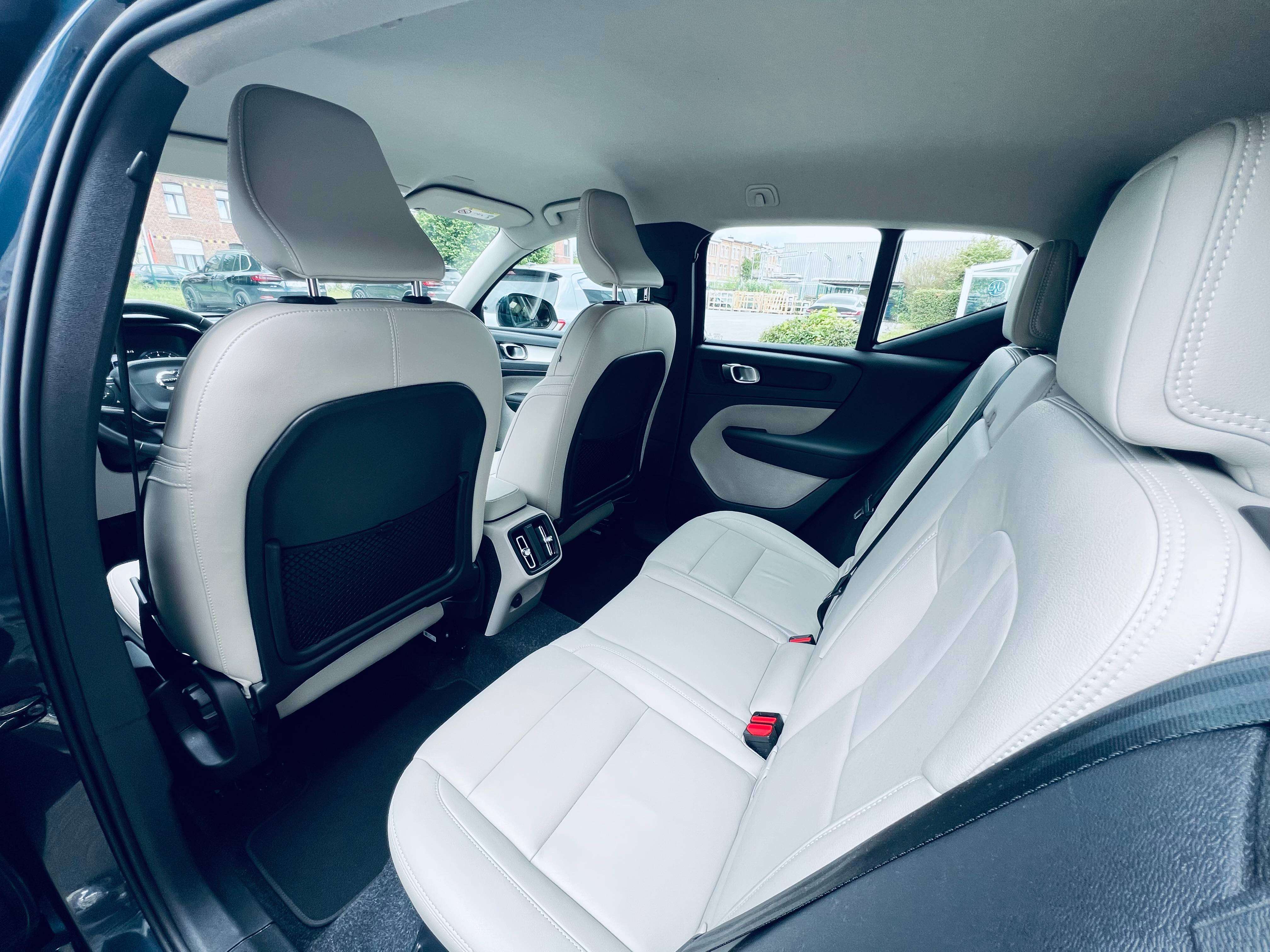 Volvo XC40 1.5 T3 Momentum EU6d+NAVI+CAMERA+TVA+CARNET+GARANTIE