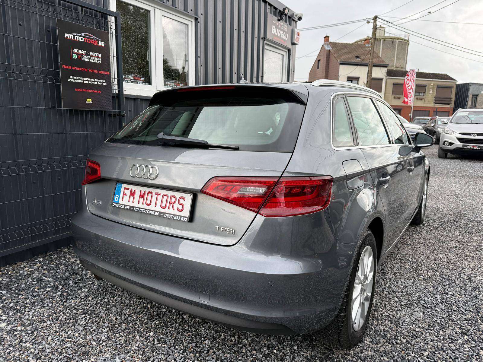 Audi A3 A3 Sportback 1.2 TFSI S tronic / 1e Main / Xenon /  Entretien + Garantie 1 an