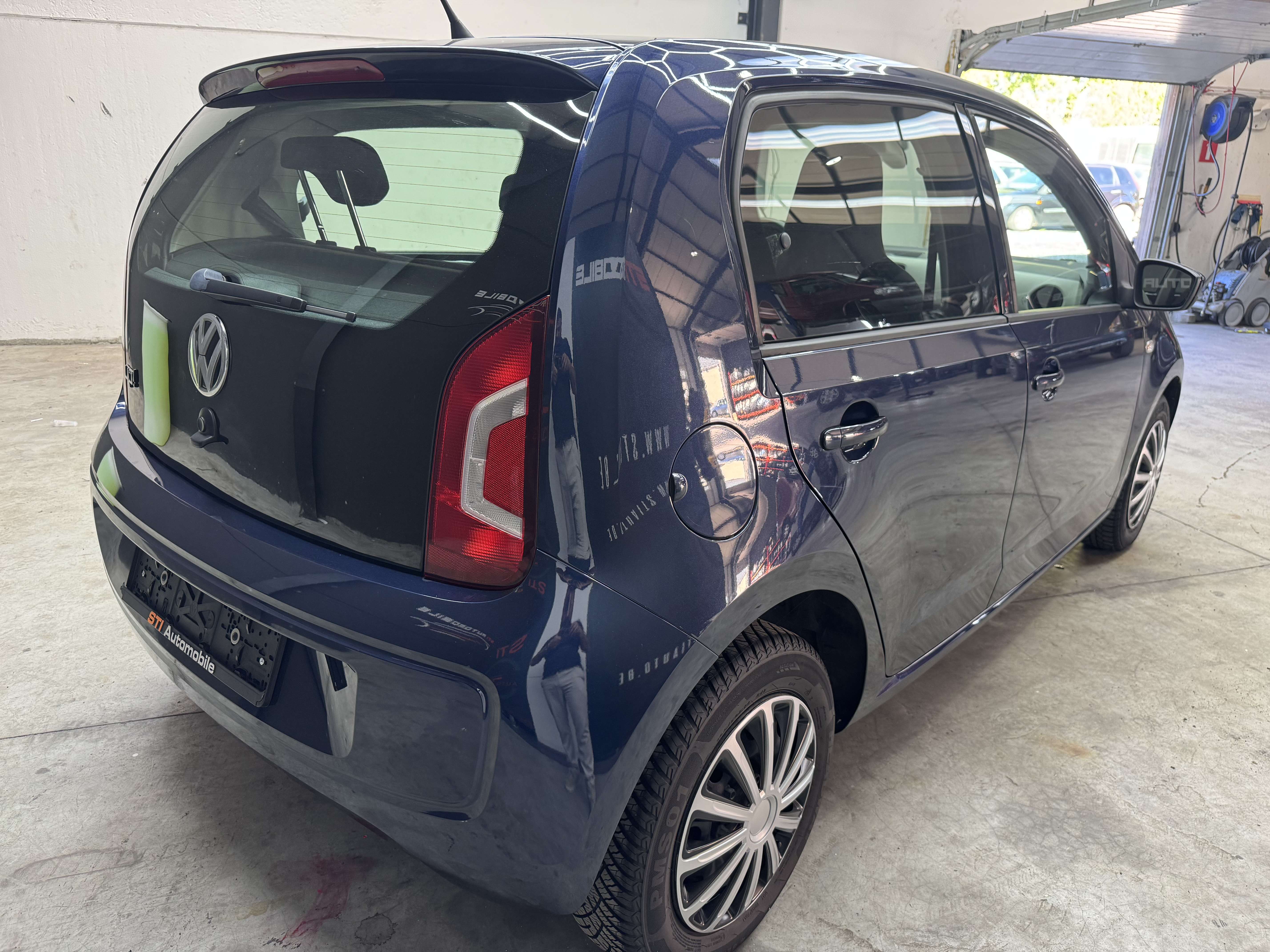 Volkswagen up! ** GARANTIE 12 MOIS **