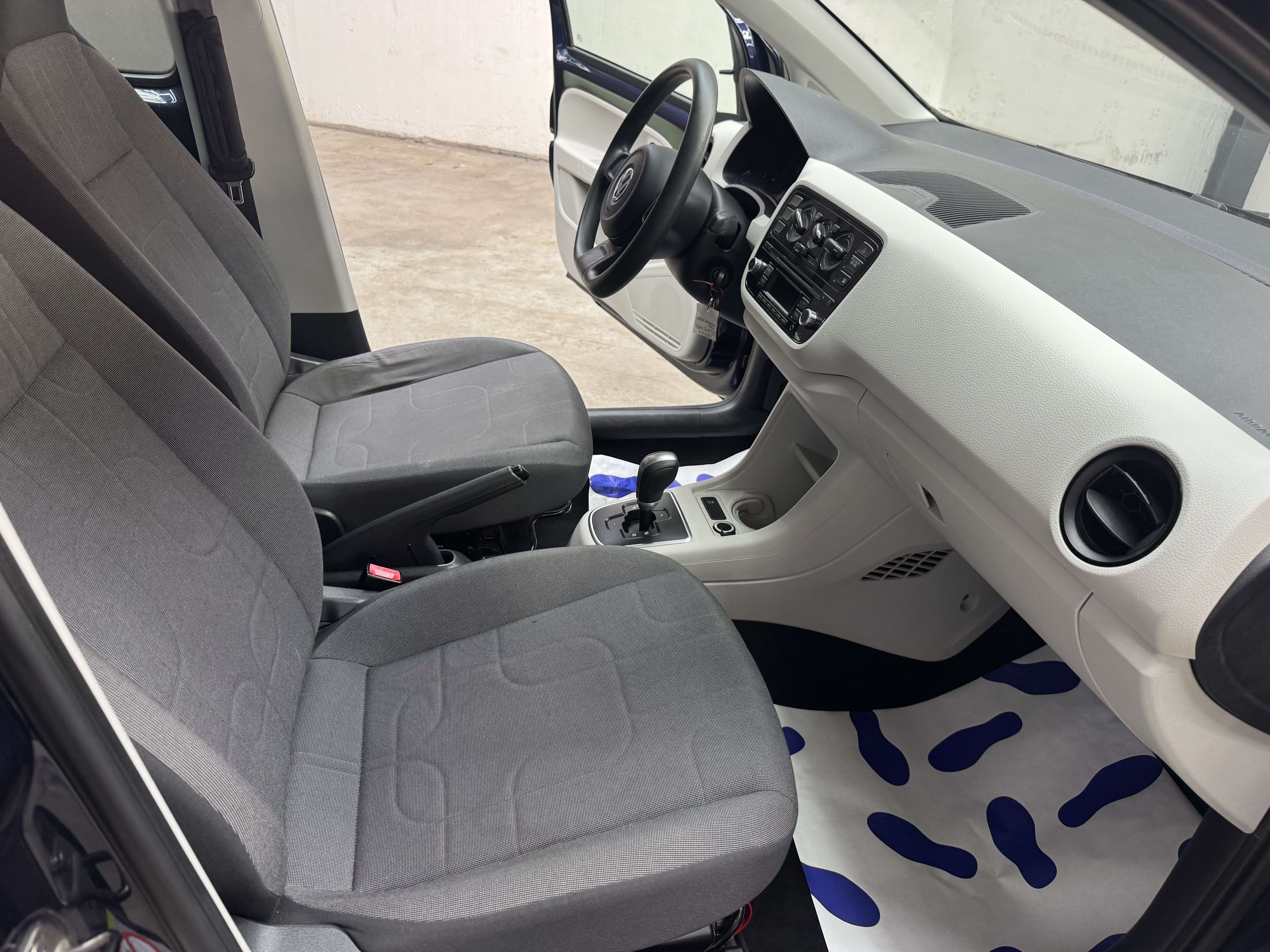 Volkswagen up! ** GARANTIE 12 MOIS **