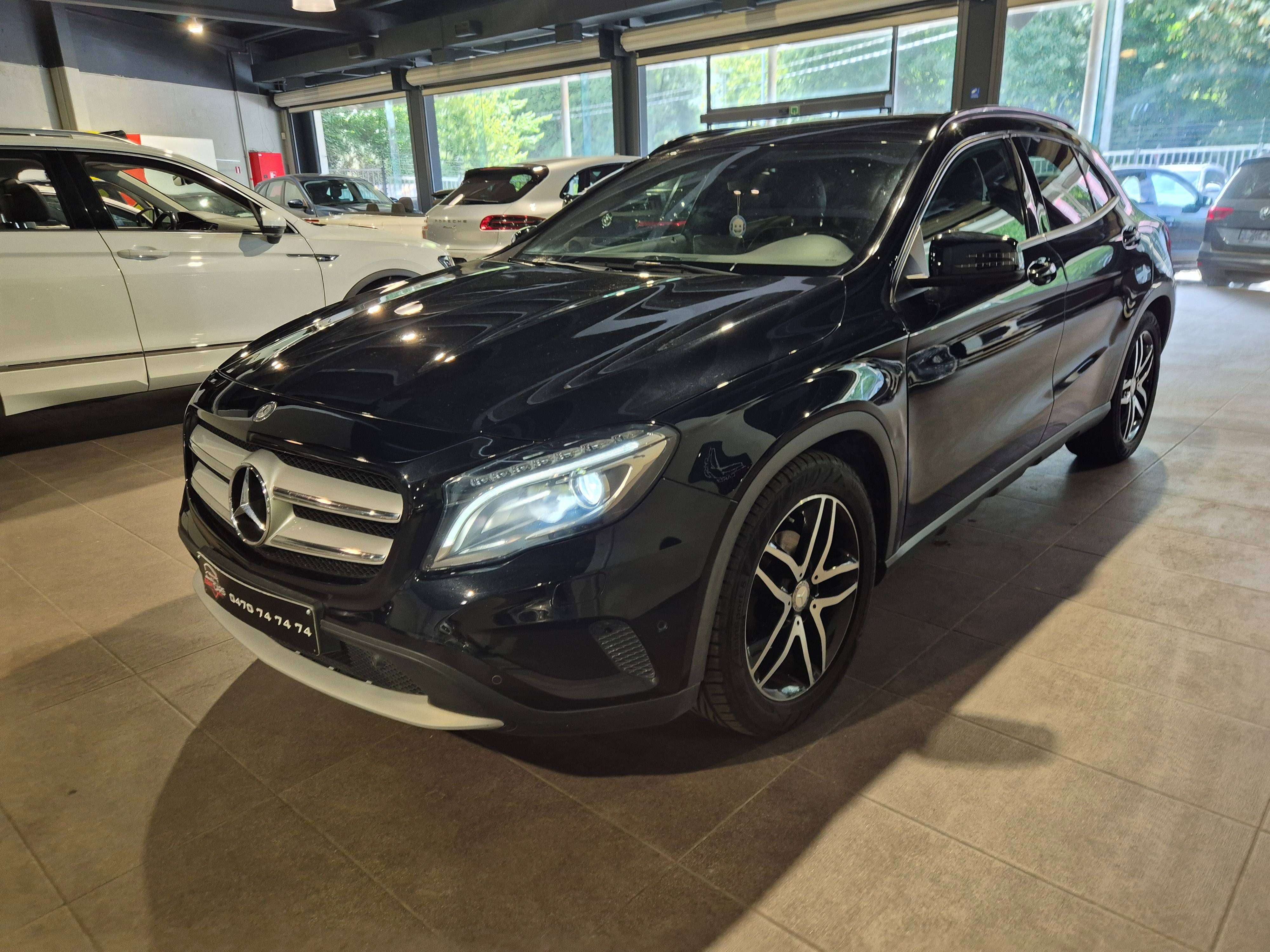 Mercedes-Benz GLA 200 GLA 200 d Activity Edition