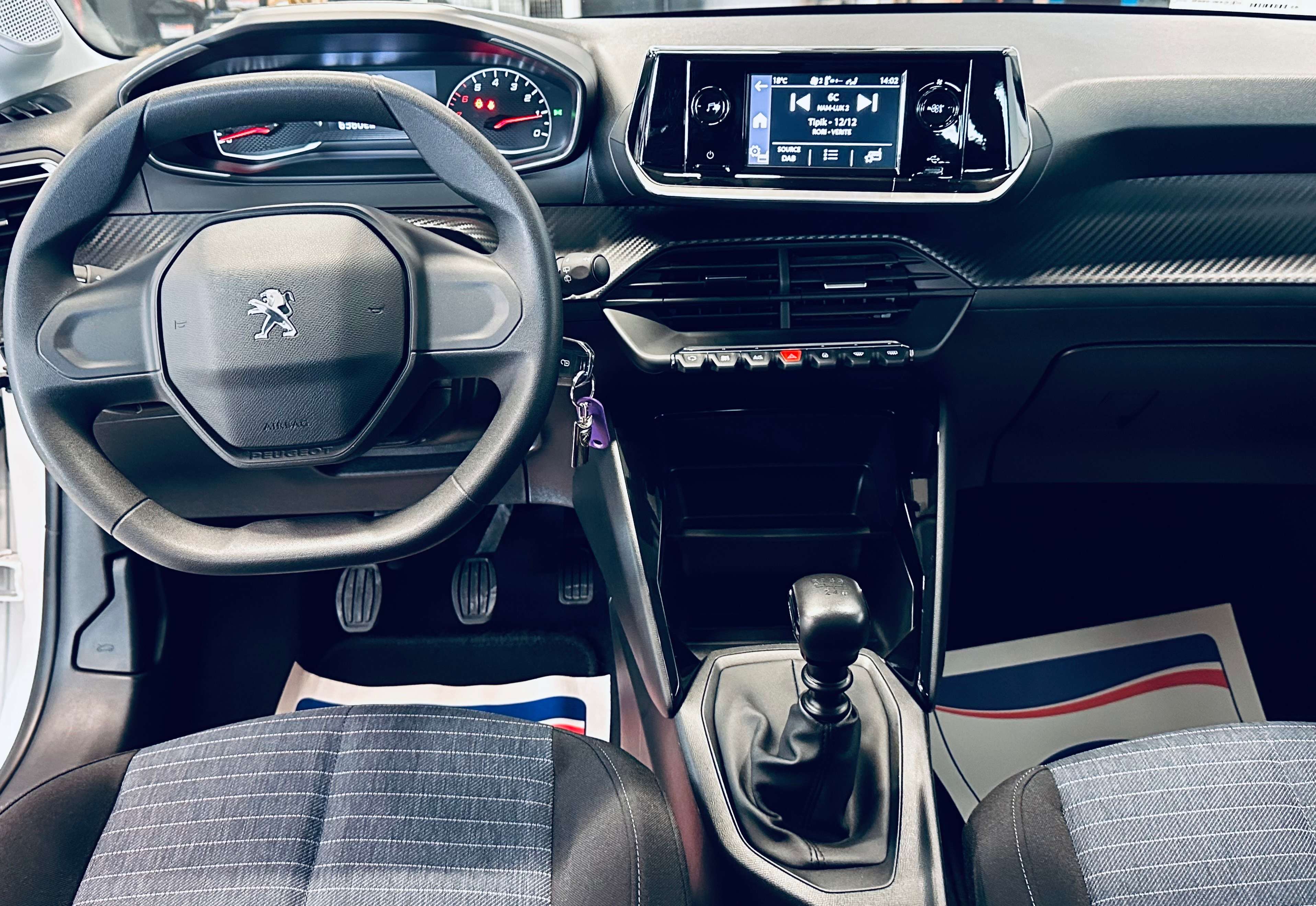 Peugeot 208 1.5 LIM CRUISE CLIM BLUETOOTH ISOFIX