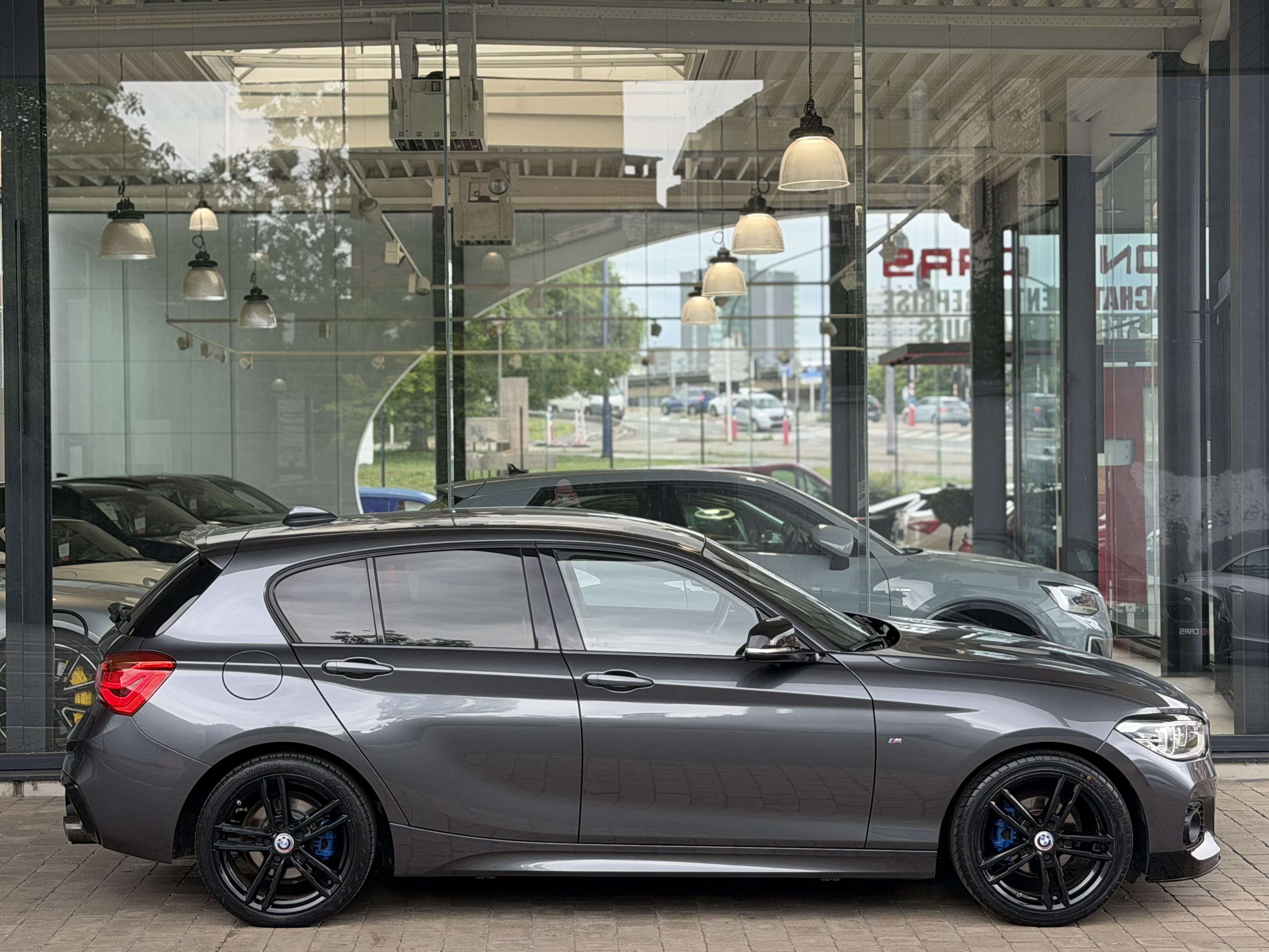 BMW 116 i Look 140i (PACK M) BIXENON-CUIR CHAUFF.-GPS-JA18-GAR 12MOIS