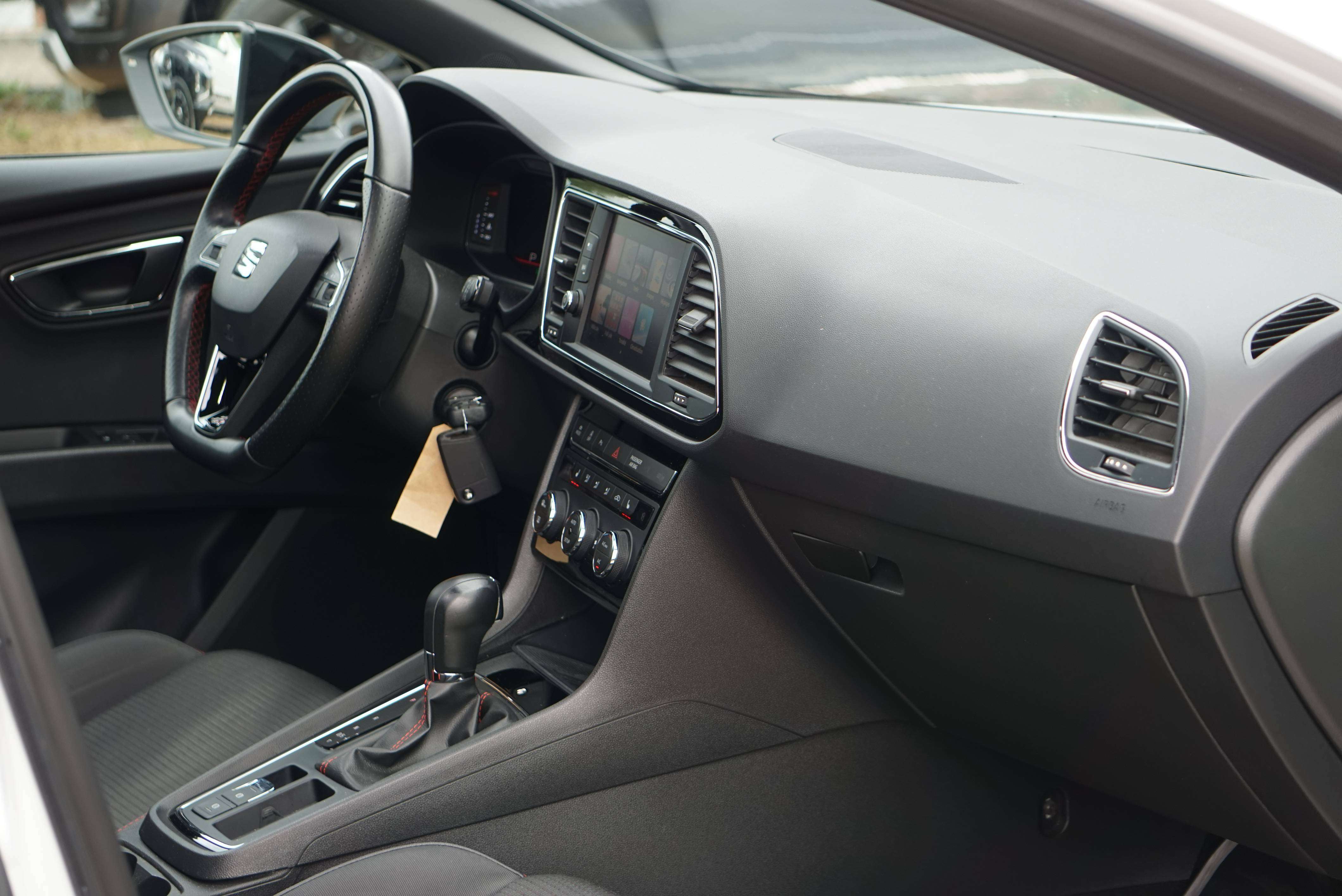 SEAT Leon 2.0 TSI FR BOITE-AUTO COCKPIT TOIT-PANO CAR-PLAY