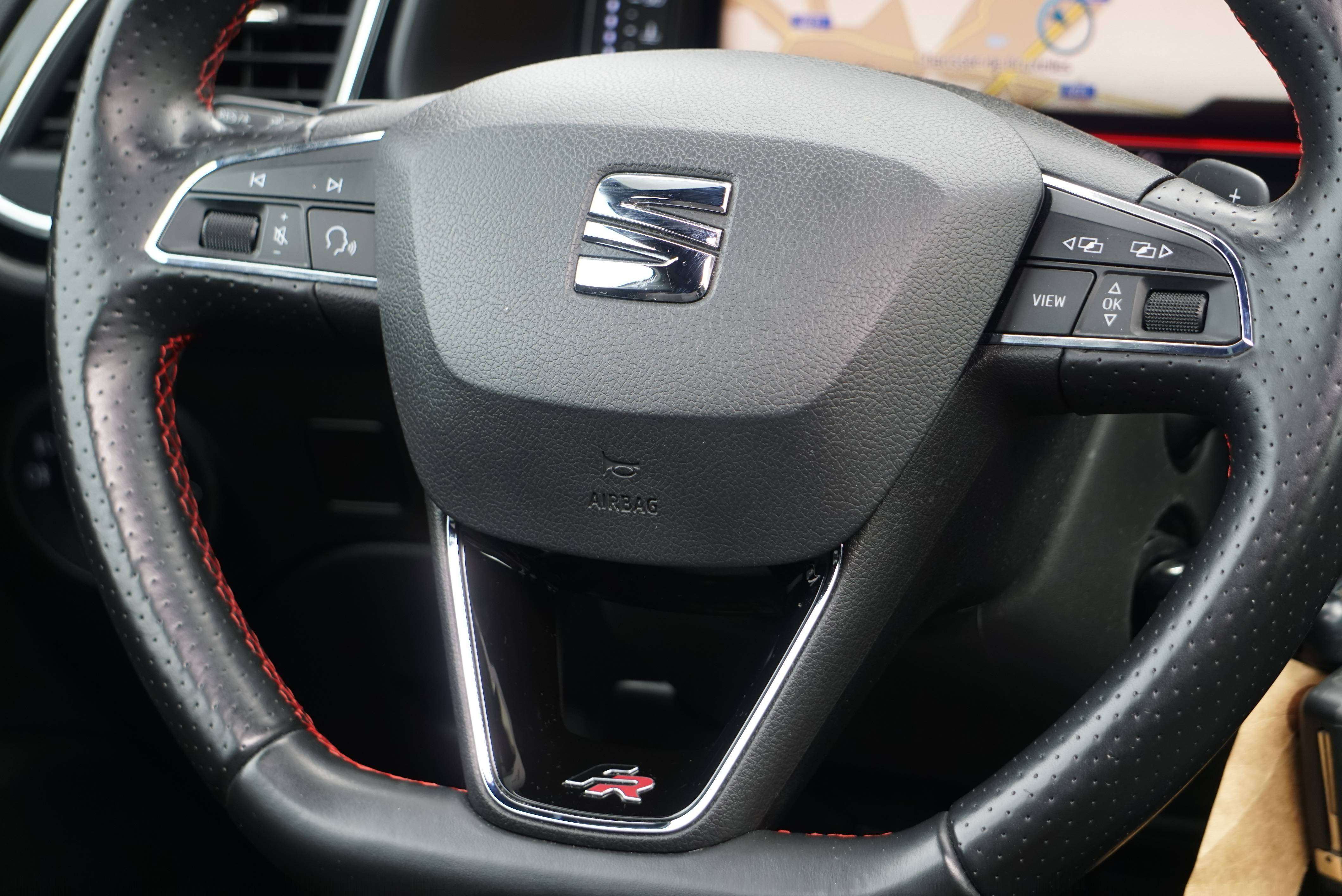 SEAT Leon 2.0 TSI FR BOITE-AUTO COCKPIT TOIT-PANO CAR-PLAY