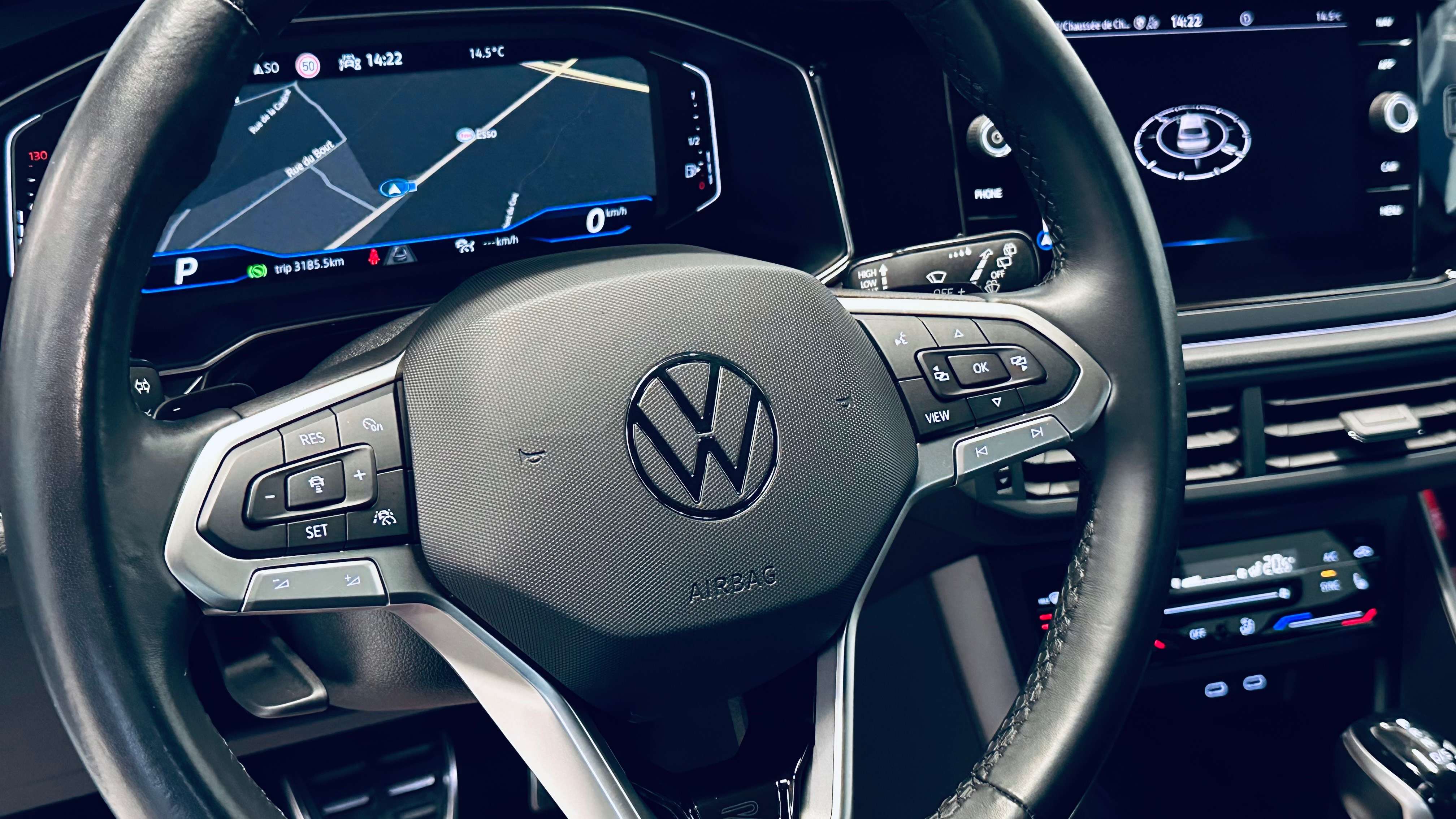 Volkswagen Taigo 1.0 TSI R-Line DSG VIRTUAL COCKPIT NAVI CAMERA JA 17
