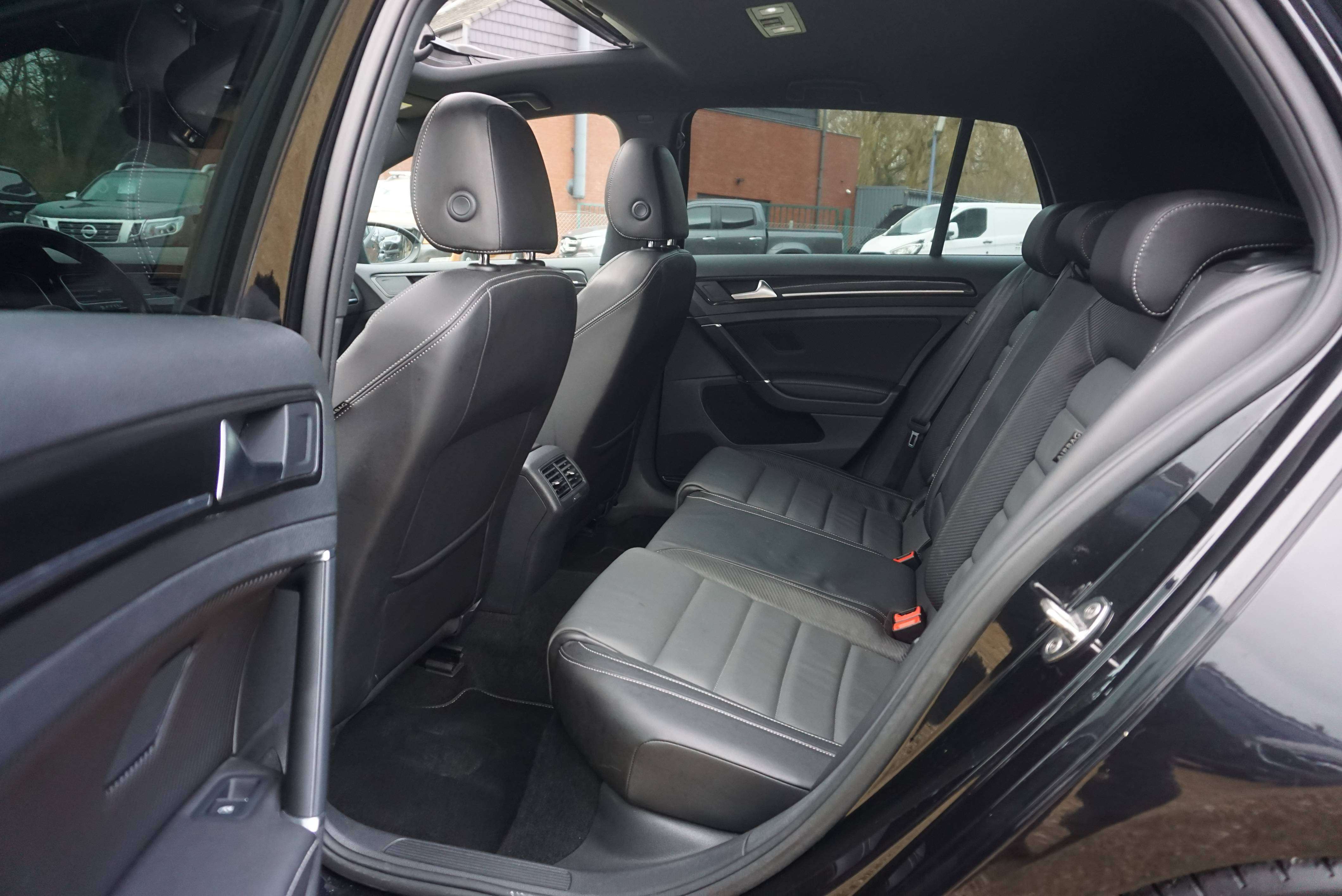 Volkswagen Golf R 2.0 TSI 4Motion COCKPIT DSG PANO CAM DISTRONIC EU6