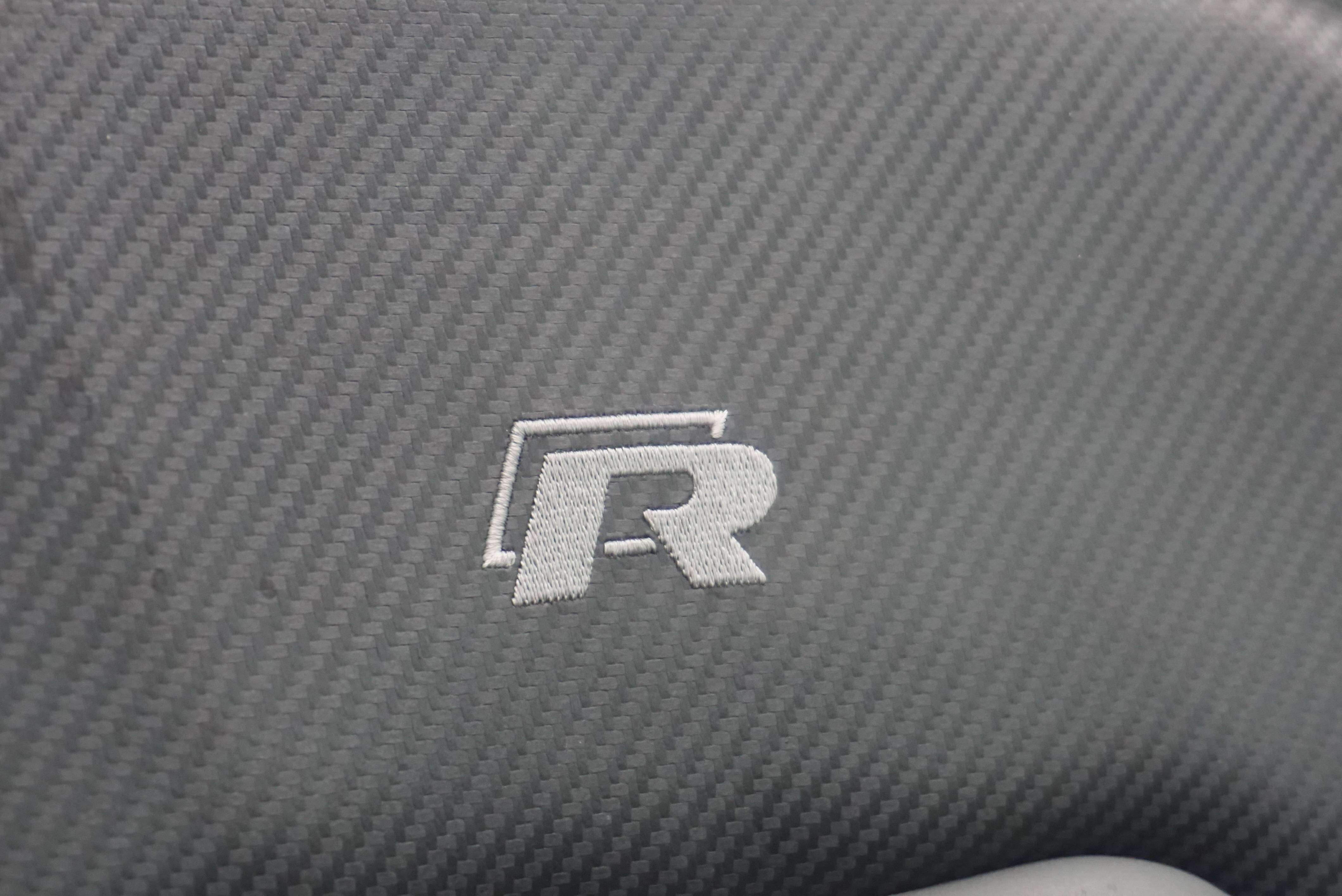 Volkswagen Golf R 2.0 TSI 4Motion COCKPIT DSG PANO CAM DISTRONIC EU6
