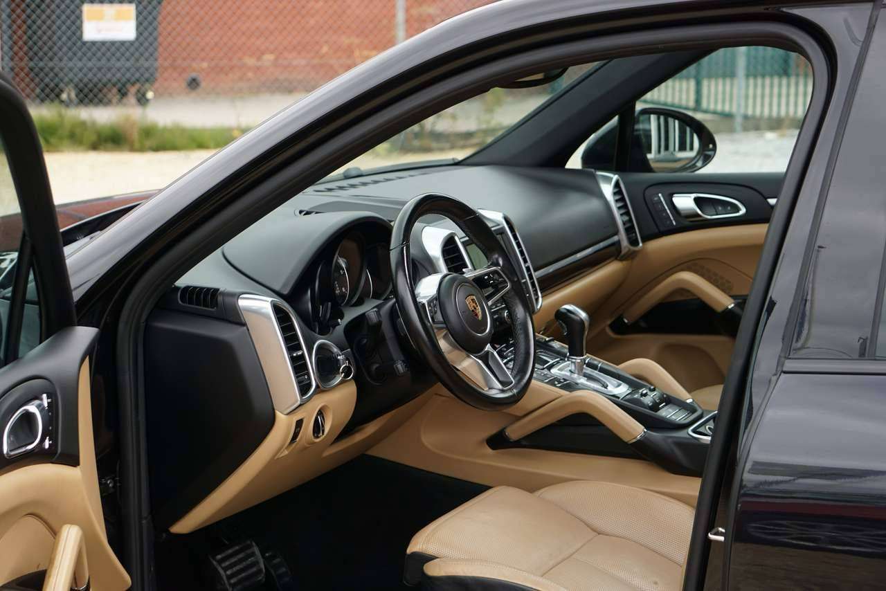 Porsche Cayenne 3.0 TD V6 Tiptronic S PANO CAMERA PNEUMATIQUE EUR6