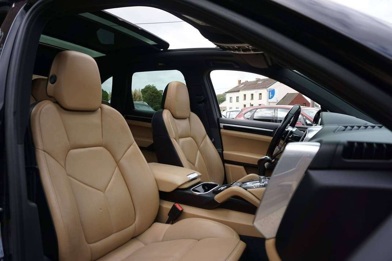 Porsche Cayenne 3.0 TD V6 Tiptronic S PANO CAMERA PNEUMATIQUE EUR6