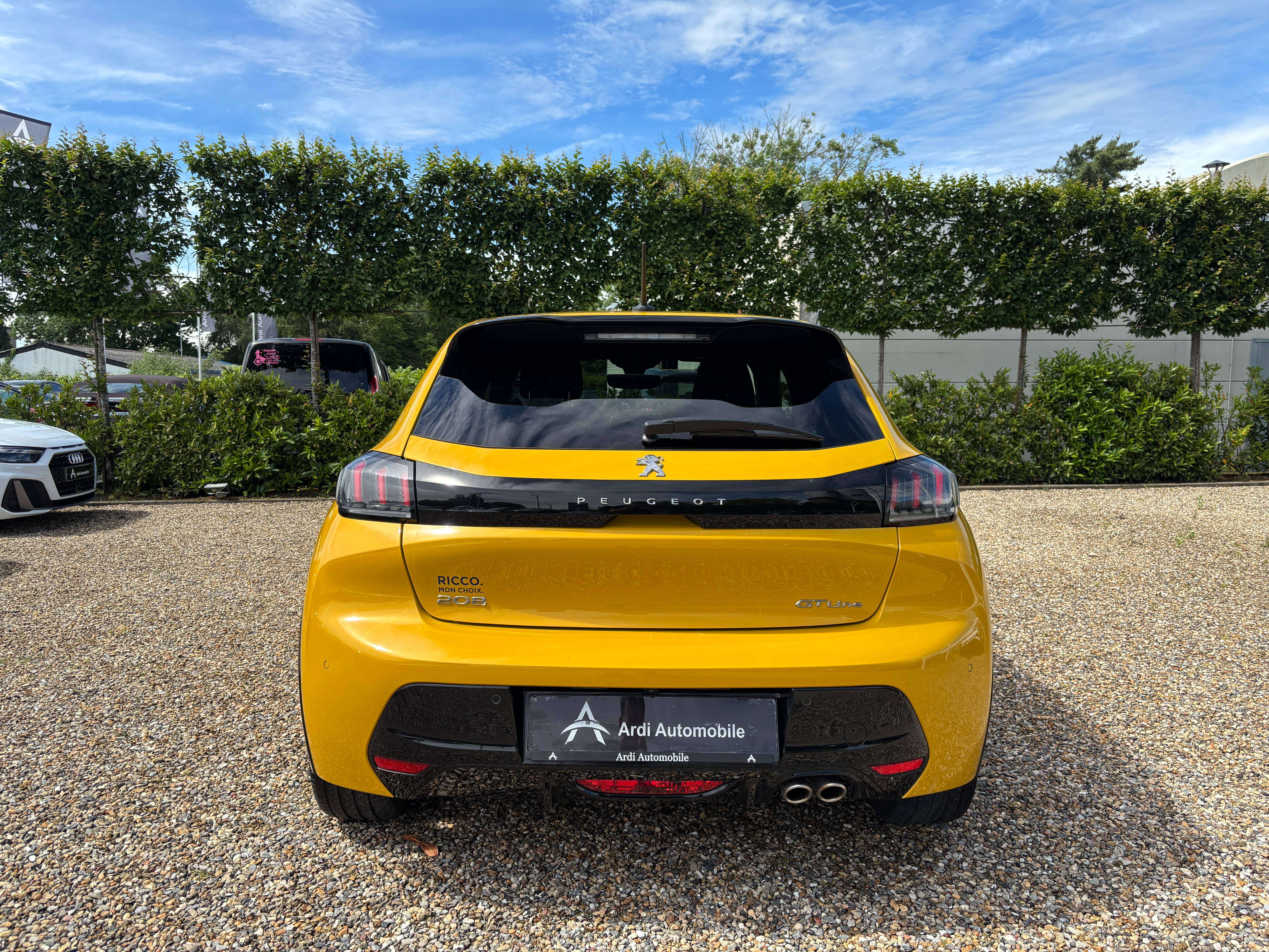 Peugeot 208 1.2 GT Line *CARPLAY*CAMERA*LED*1ER PROPRIO*GARANTIE*
