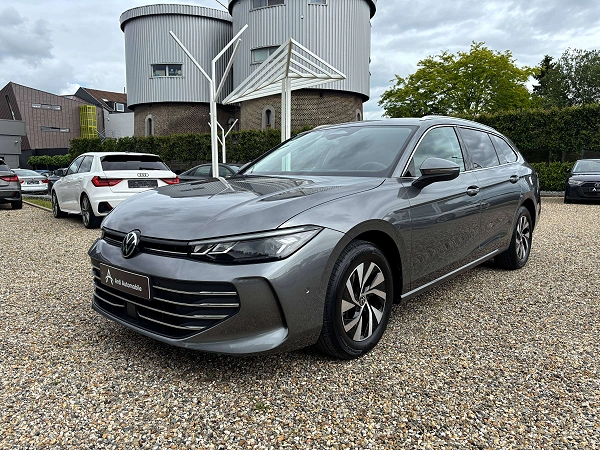 Volkswagen Passat Variant 2.0 TDi DSG *CARPLAY*VOLANT+SIEGE CHAUFF*1ER PROPRIO*GARANTIE*