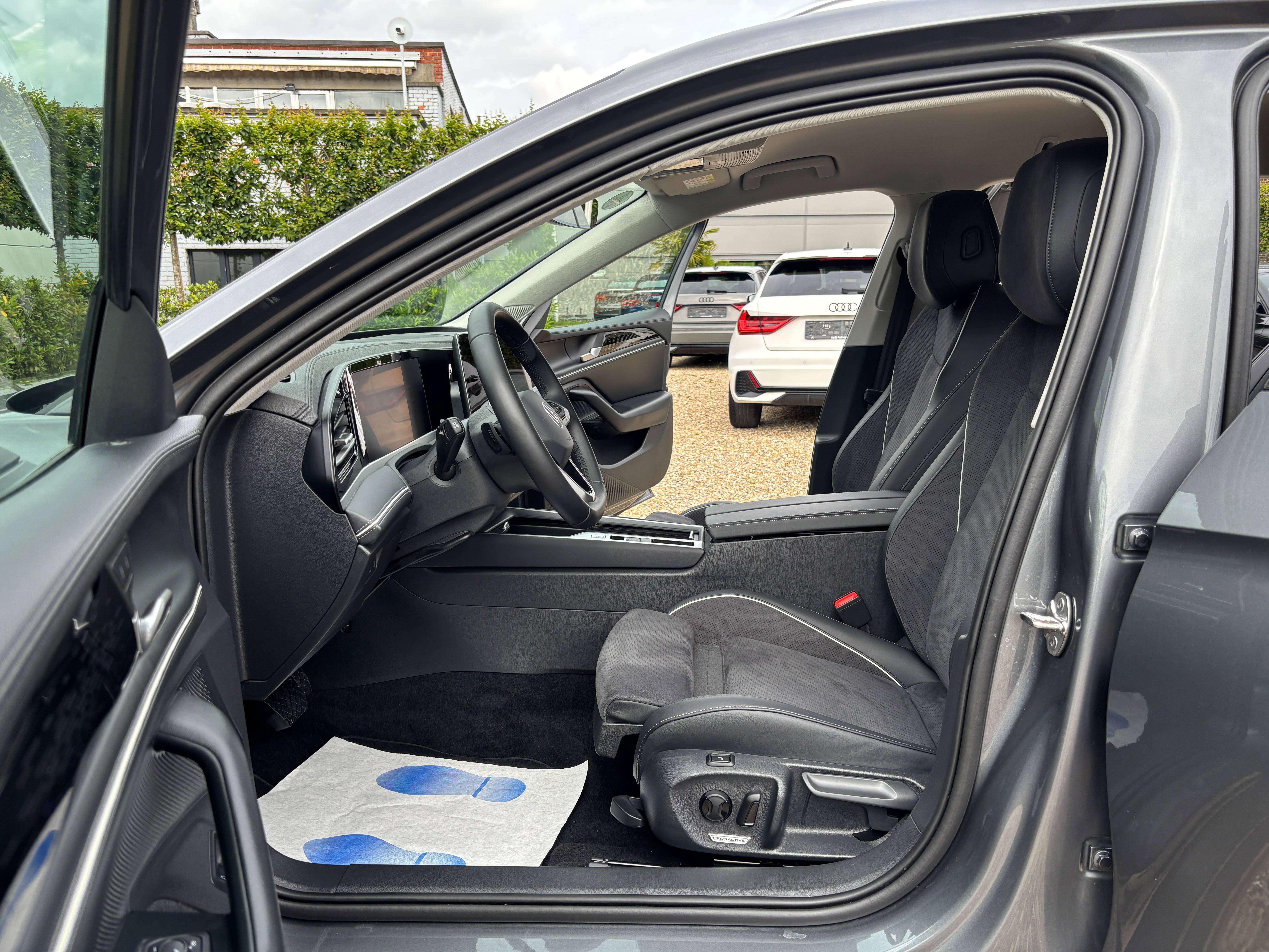Volkswagen Passat Variant 2.0 TDi DSG *CARPLAY*VOLANT+SIEGE CHAUFF*1ER PROPRIO*GARANTIE*