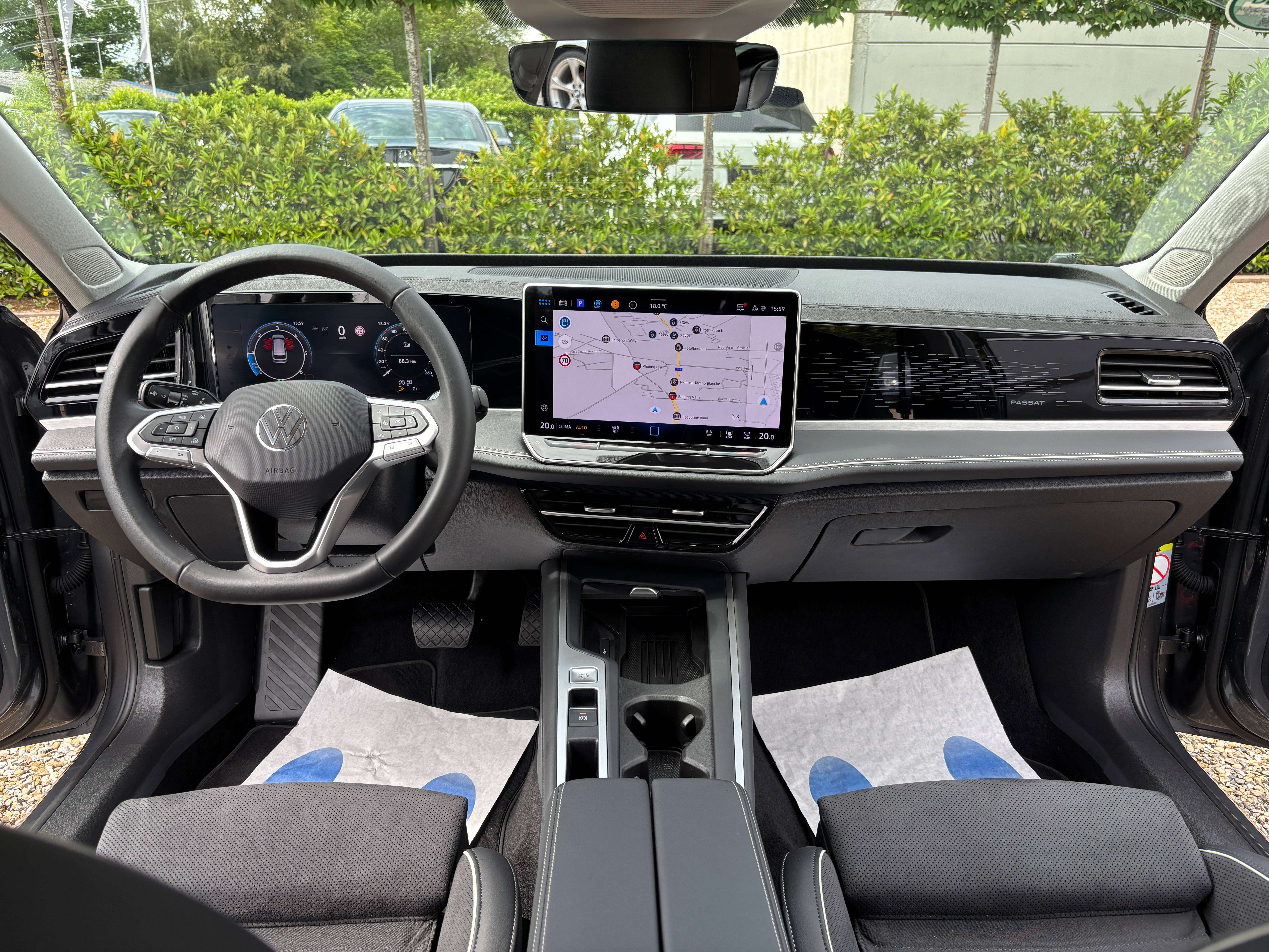 Volkswagen Passat Variant 2.0 TDi DSG *CARPLAY*VOLANT+SIEGE CHAUFF*1ER PROPRIO*GARANTIE*
