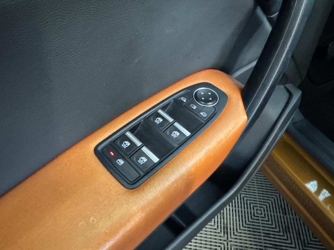 Renault Captur 1.3 TCe - 130 BV EDC Intens