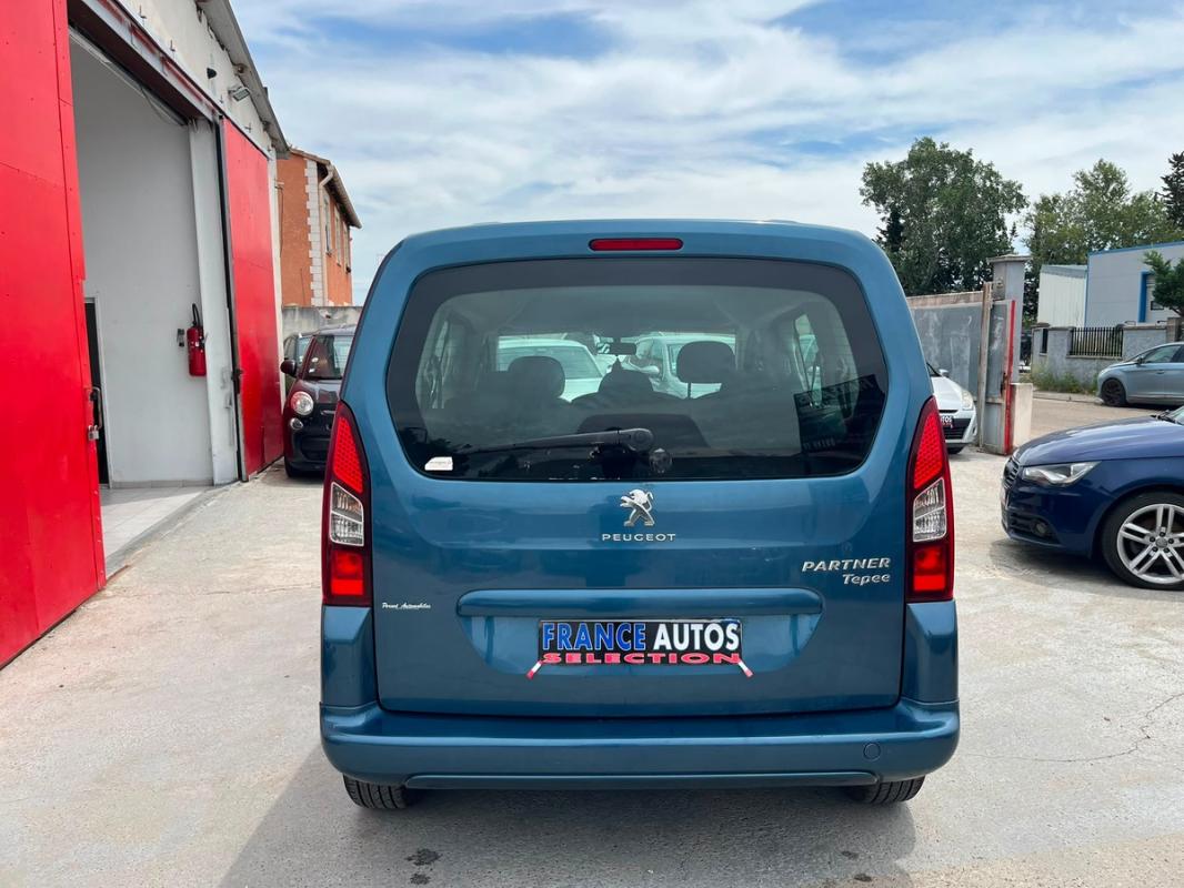 Peugeot Partner 1.6 HDI 92 CH 7 PLACES | ENTIÈREMENT RÉVISÉE ET GARANTIE 12 MOIS EN EUROPE