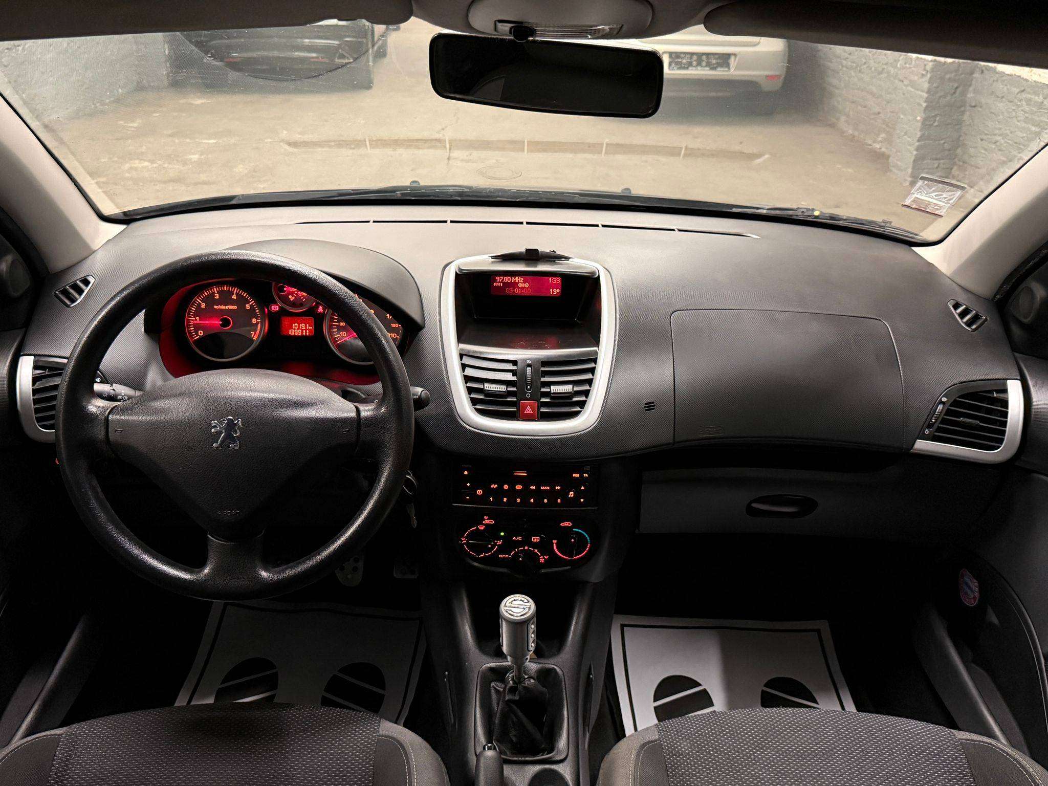 Peugeot 206 206  1.1i Trendy