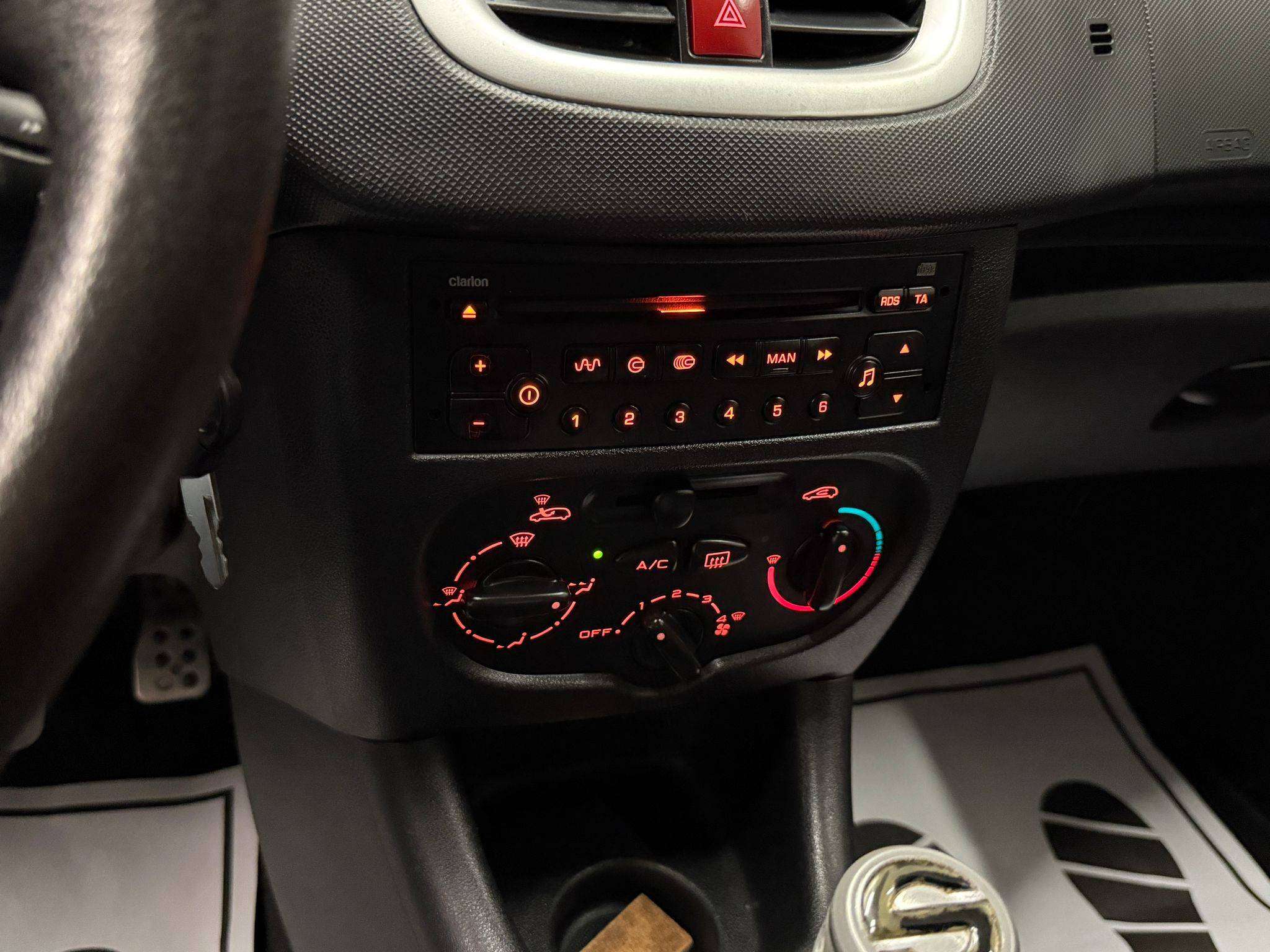 Peugeot 206 206  1.1i Trendy