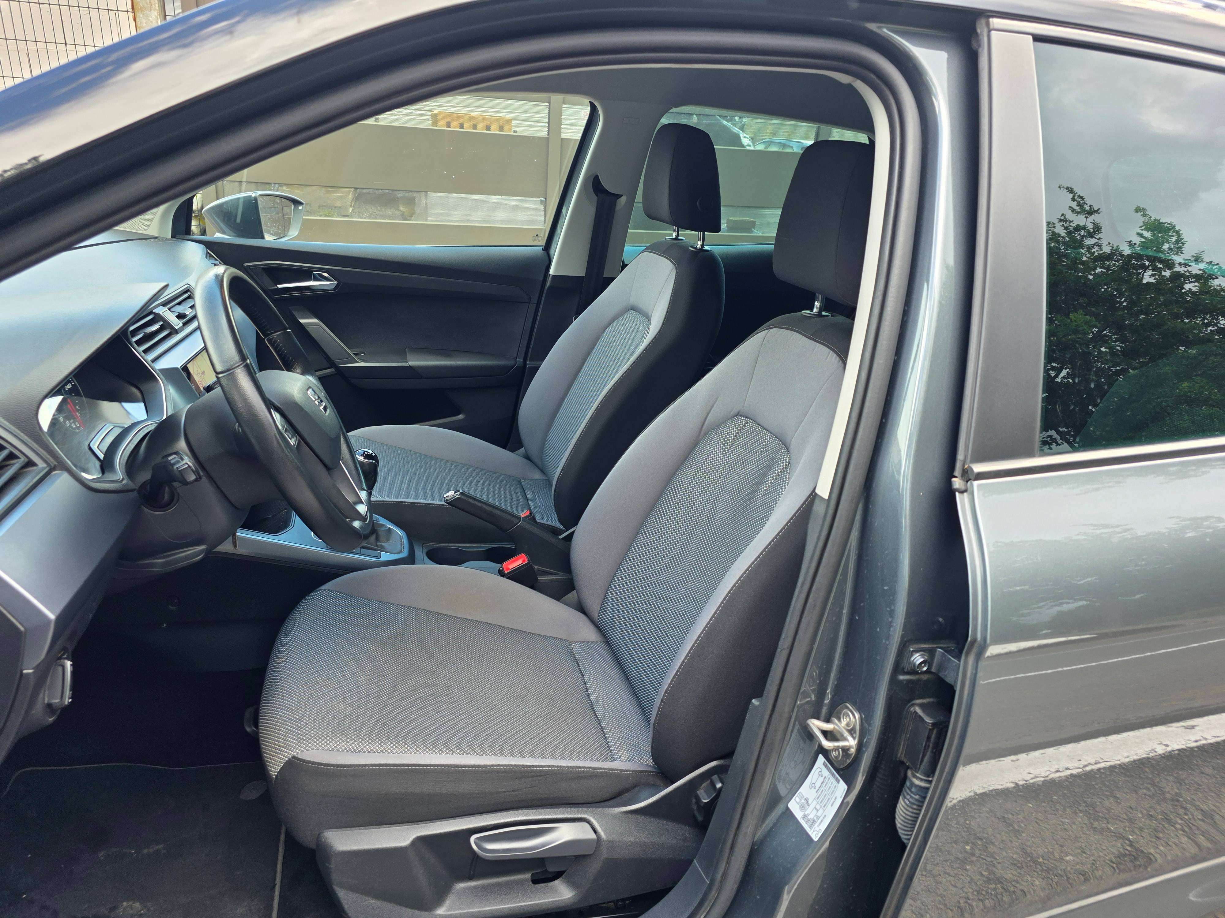 SEAT Arona 1.0 TSI Move! 2018' 33000km 1°EIG. IN NIEUWE STAAT !!