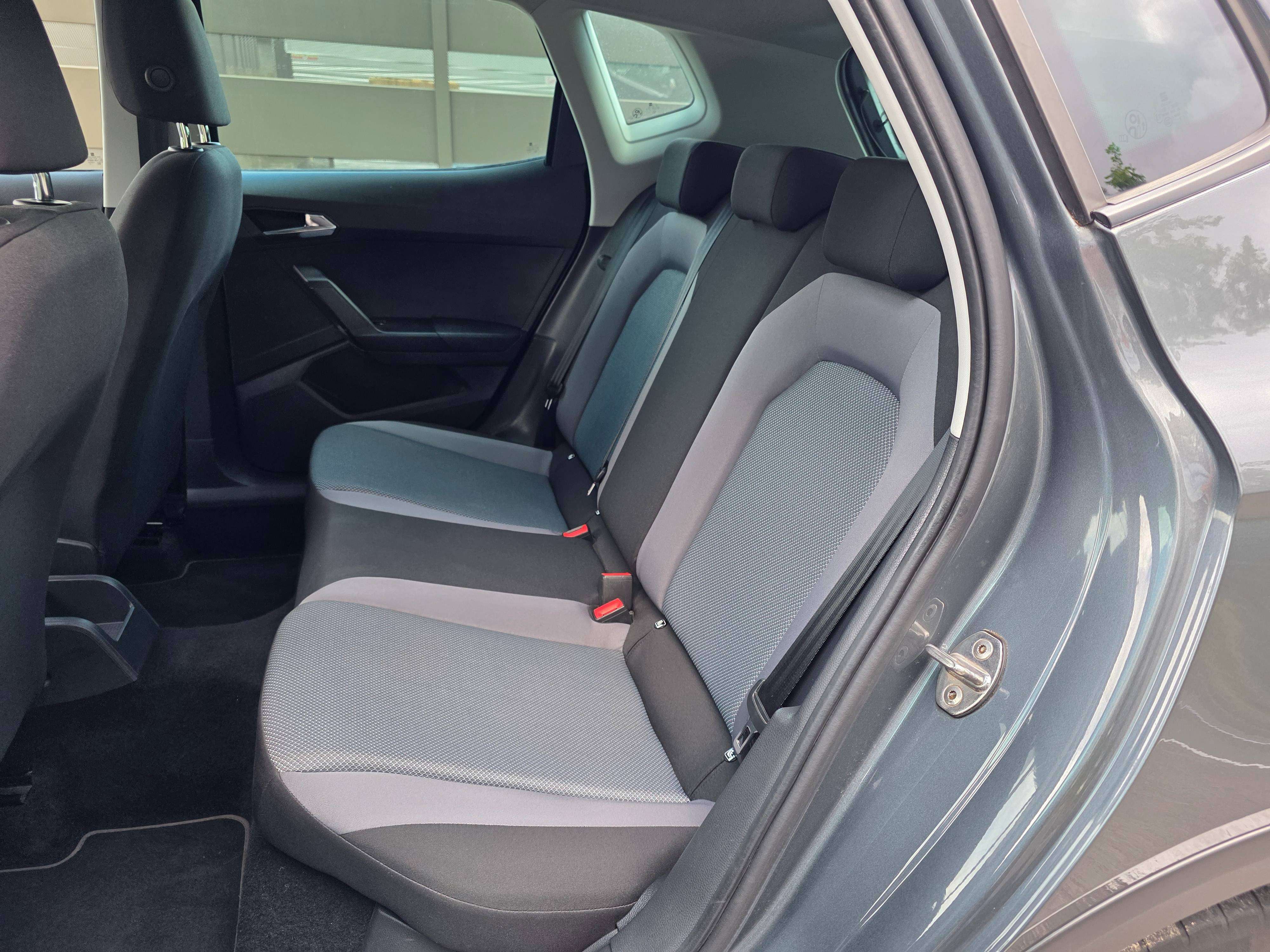 SEAT Arona 1.0 TSI Move! 2018' 33000km 1°EIG. IN NIEUWE STAAT !!