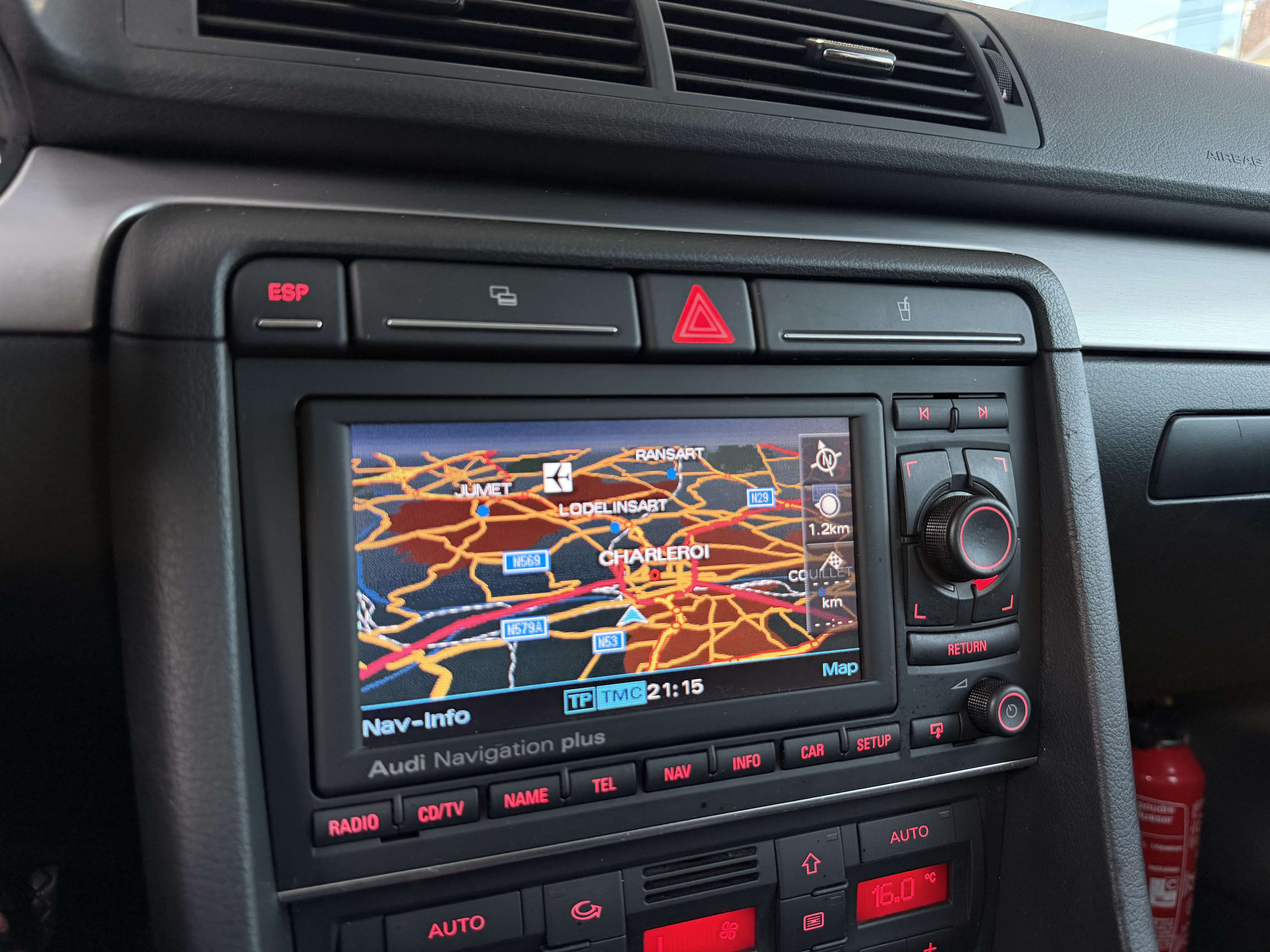 Audi A4 2.0 TDi 136cv GPS-CUIR CHAUF-CLIM-PDC-JA16-GAR 12MOIS