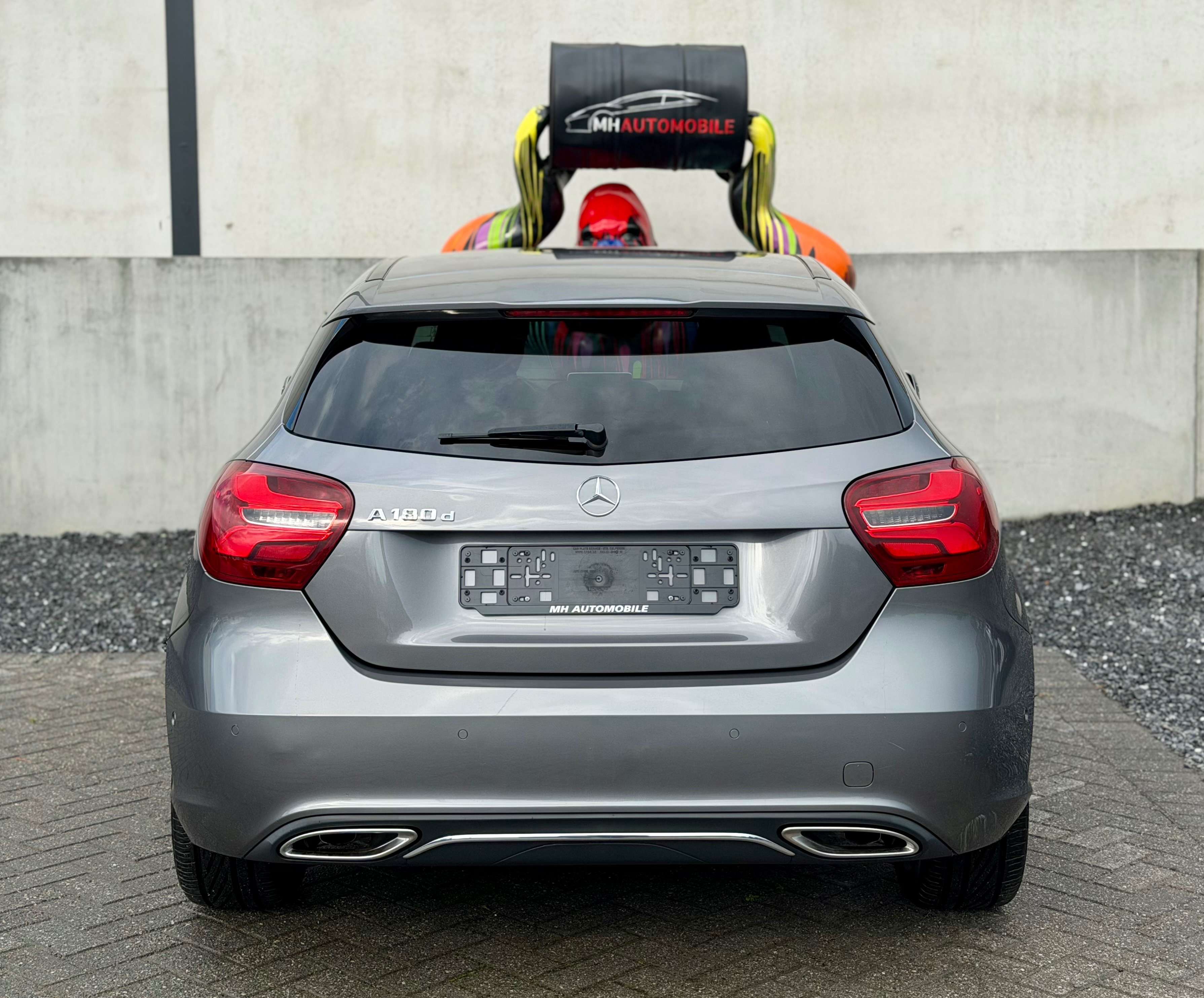 Mercedes-Benz A 180 A 180 d