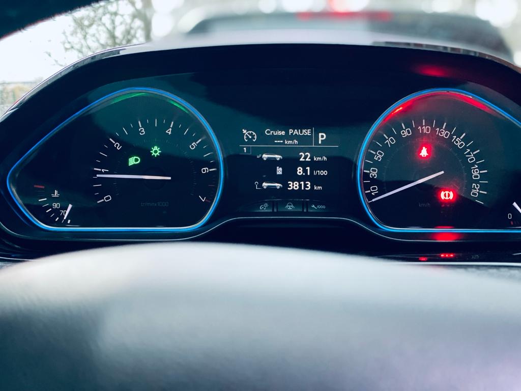 Peugeot 2008 (2) PURETECH 110 S&amp;S CROSSWAY EAT6