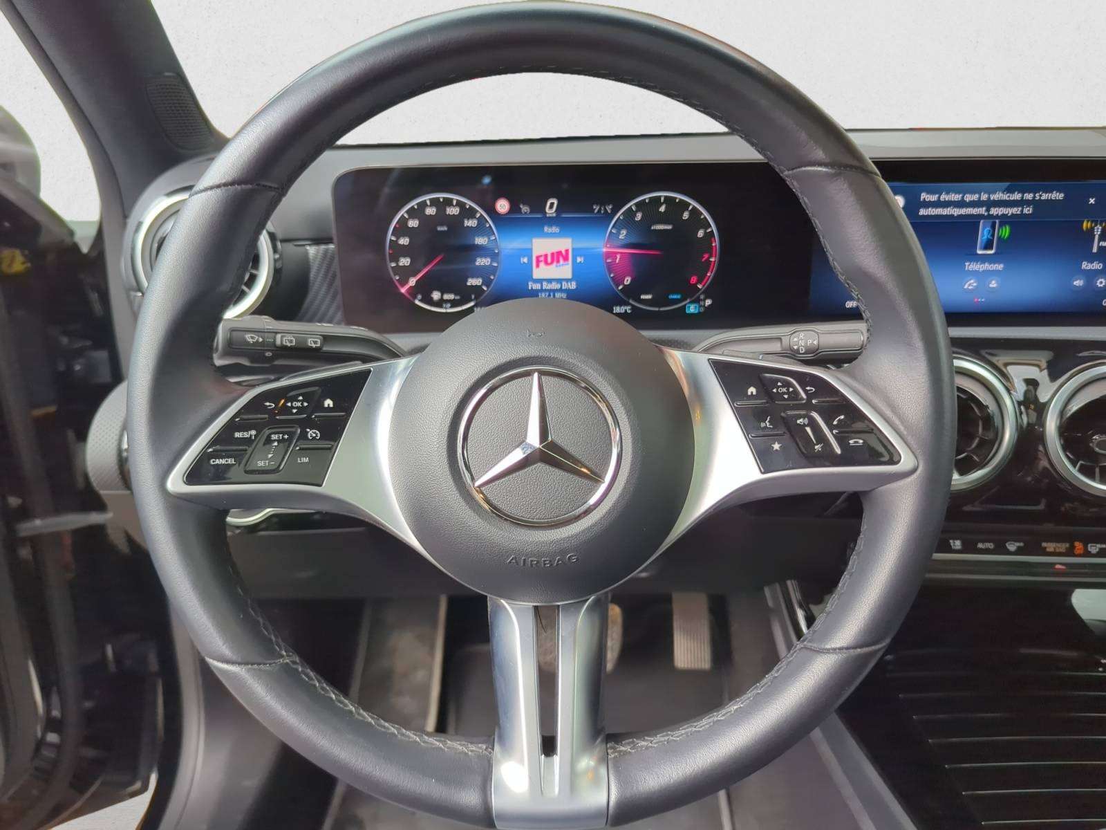 Mercedes-Benz A 180 PANO / CAMERA / Garantie 12 à 48 Mois
