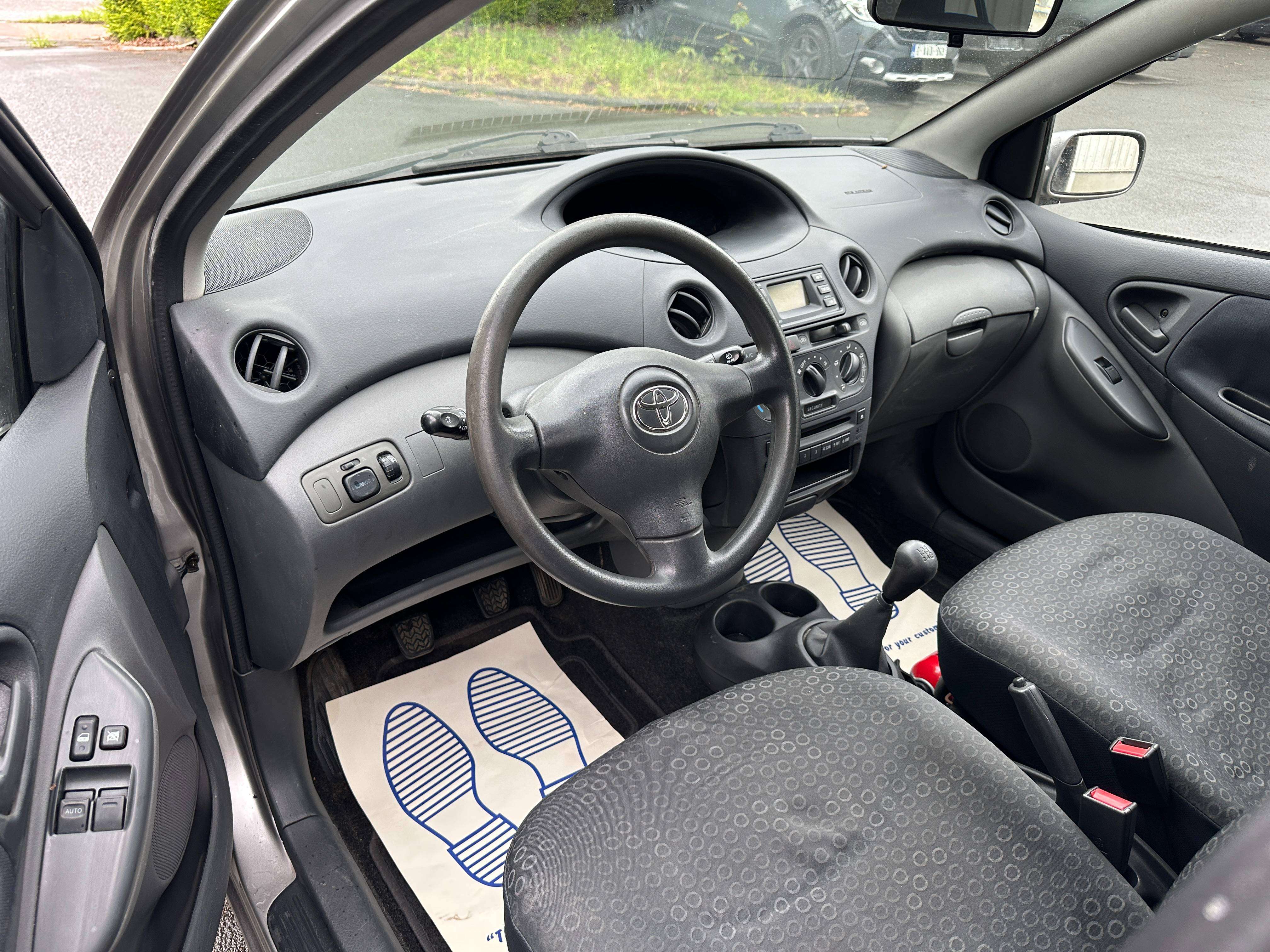 Toyota Yaris Yaris 1.0i VVT-i 16v Linea Sol