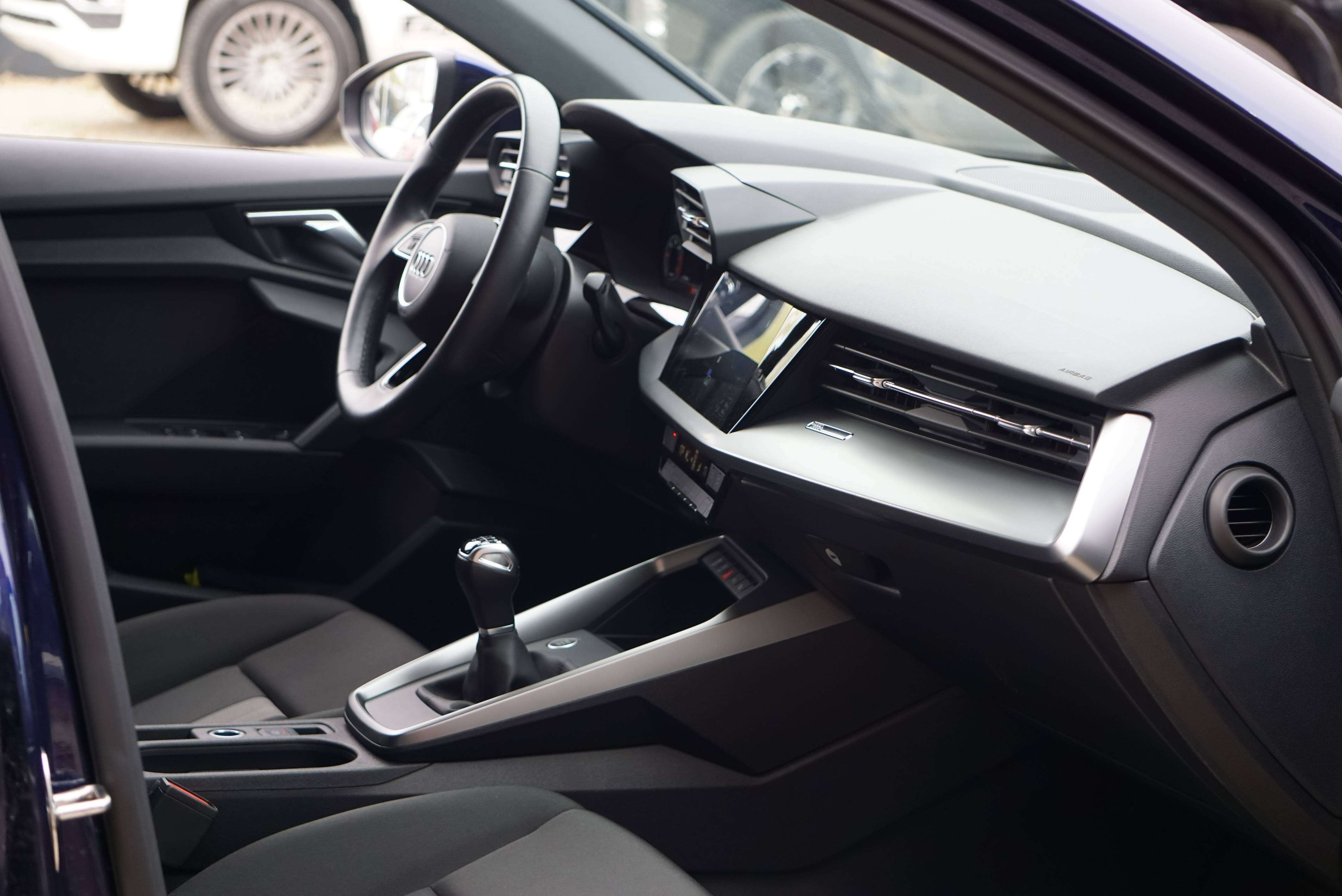 Audi A3 30 TDi 2.0 NAVI PDC CARPLAY CARNET COMPLET EURO 6d