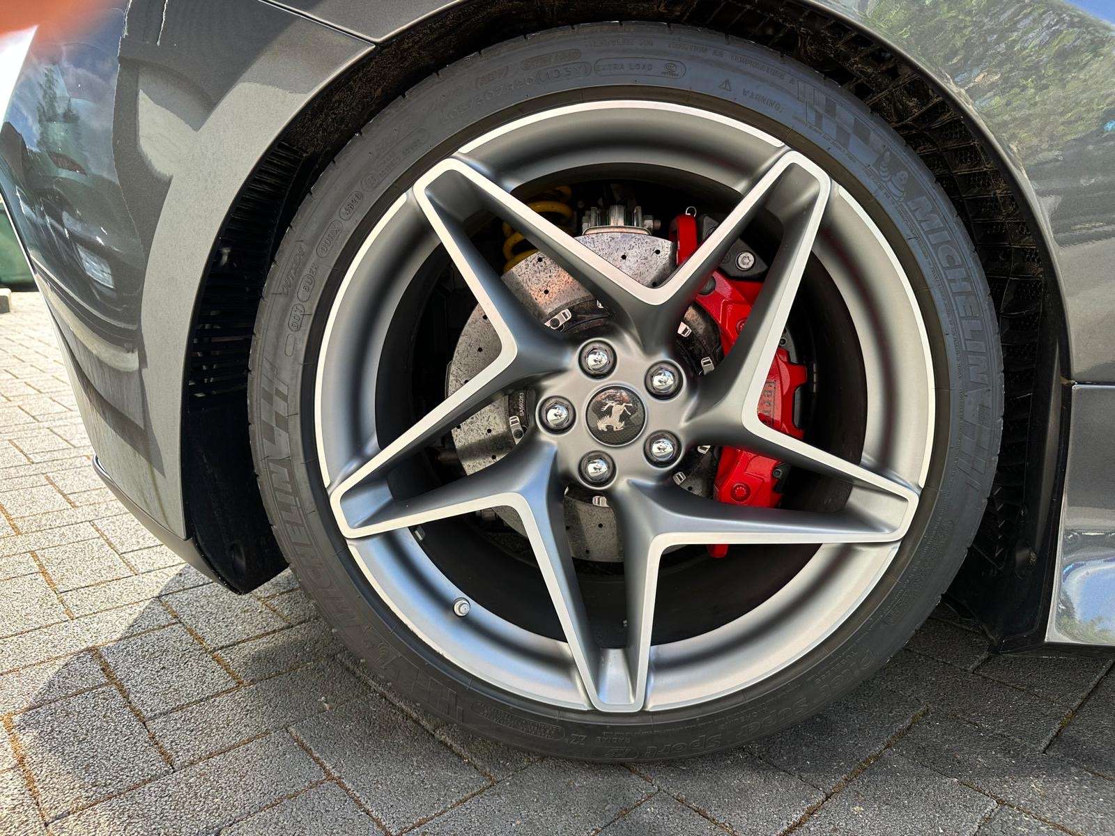 Ferrari F8 Tributo PPF l Matt carbon l Race seats l Ferrari approved
