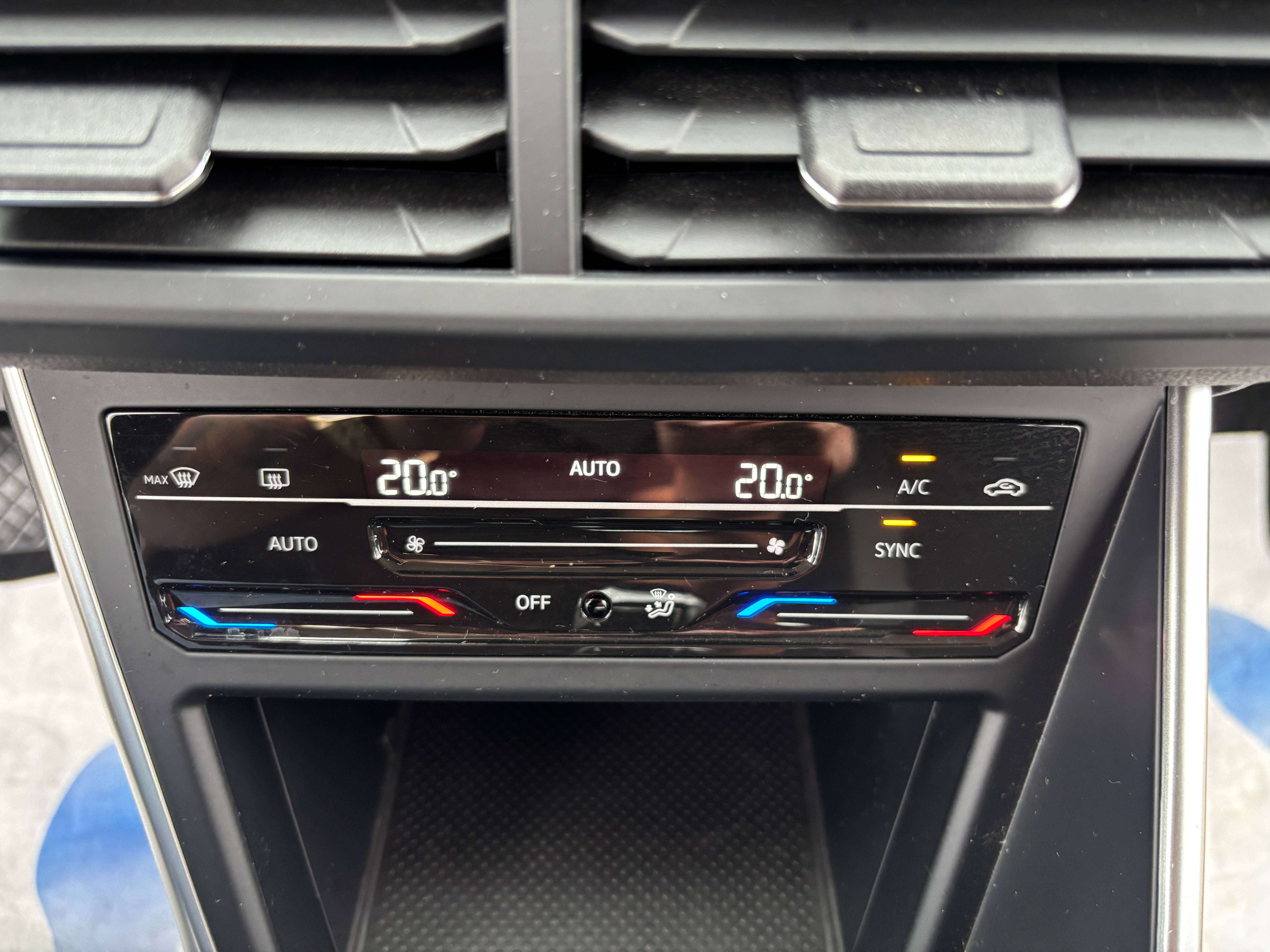 Volkswagen Polo 1.0 TSI DSG *CARPLAY*FRONT ASSIST*CAMERA*1ER PROPRIO*GARANTIE*