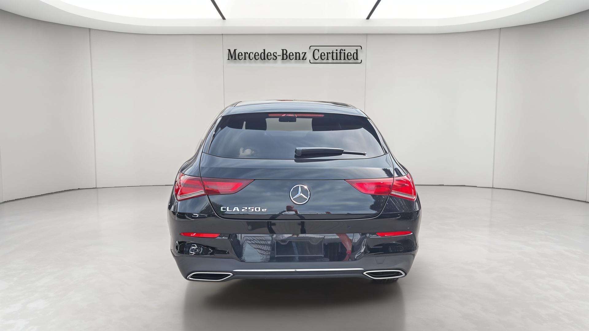 Mercedes-Benz CLA 250 Shooting Brake CLA e Luxury Line