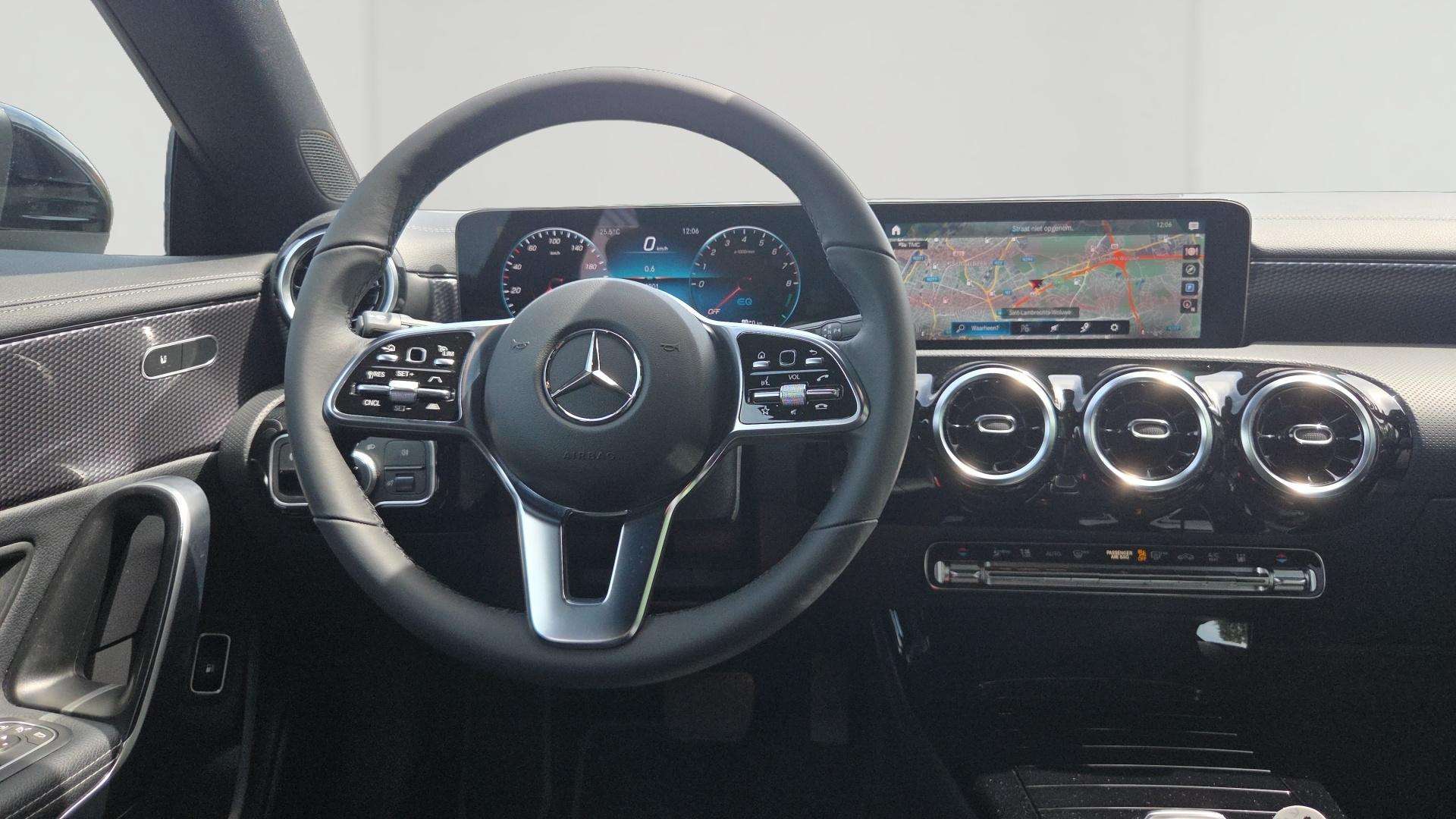 Mercedes-Benz CLA 250 Shooting Brake CLA e Luxury Line