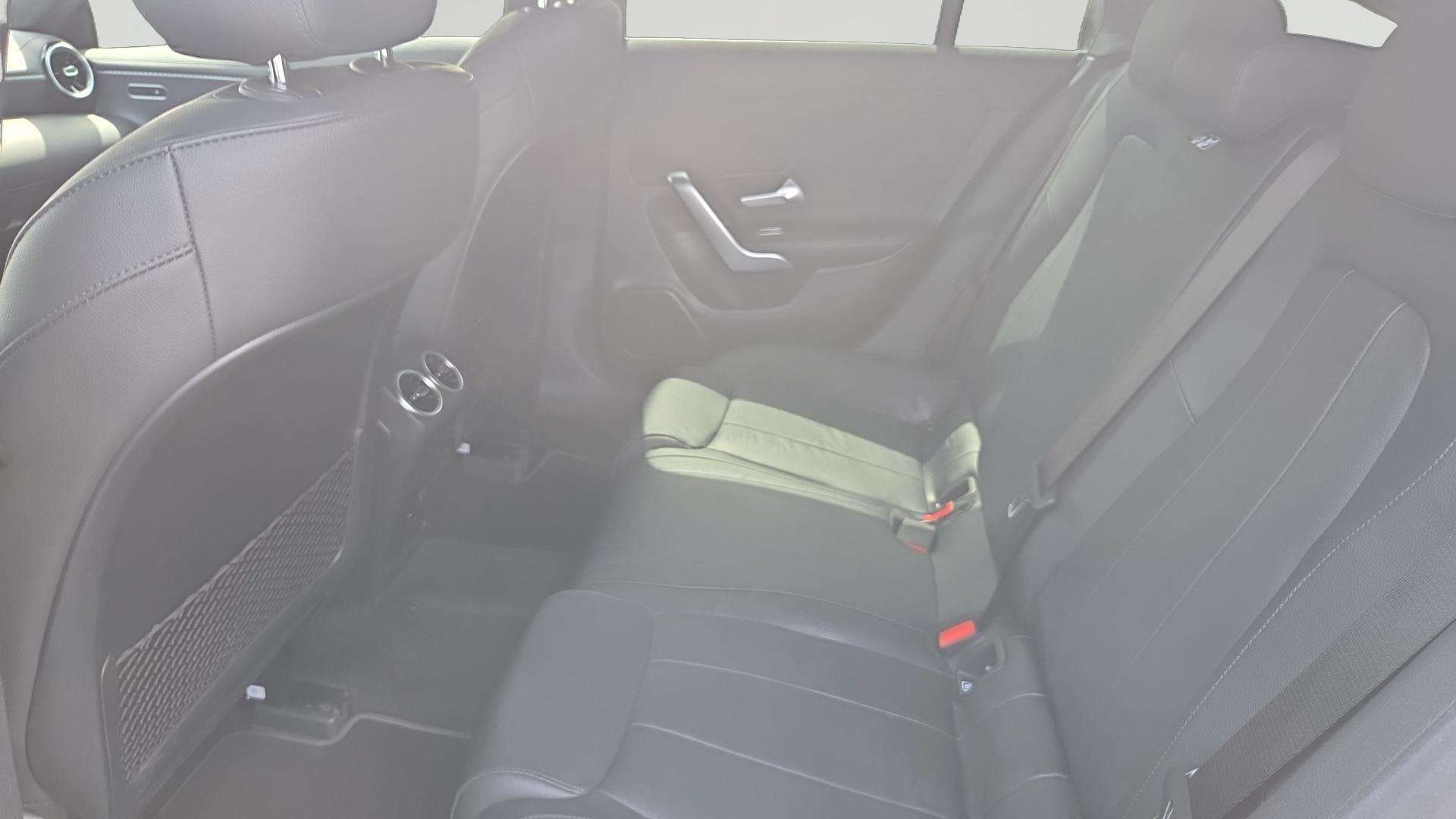 Mercedes-Benz CLA 250 Shooting Brake CLA e Luxury Line