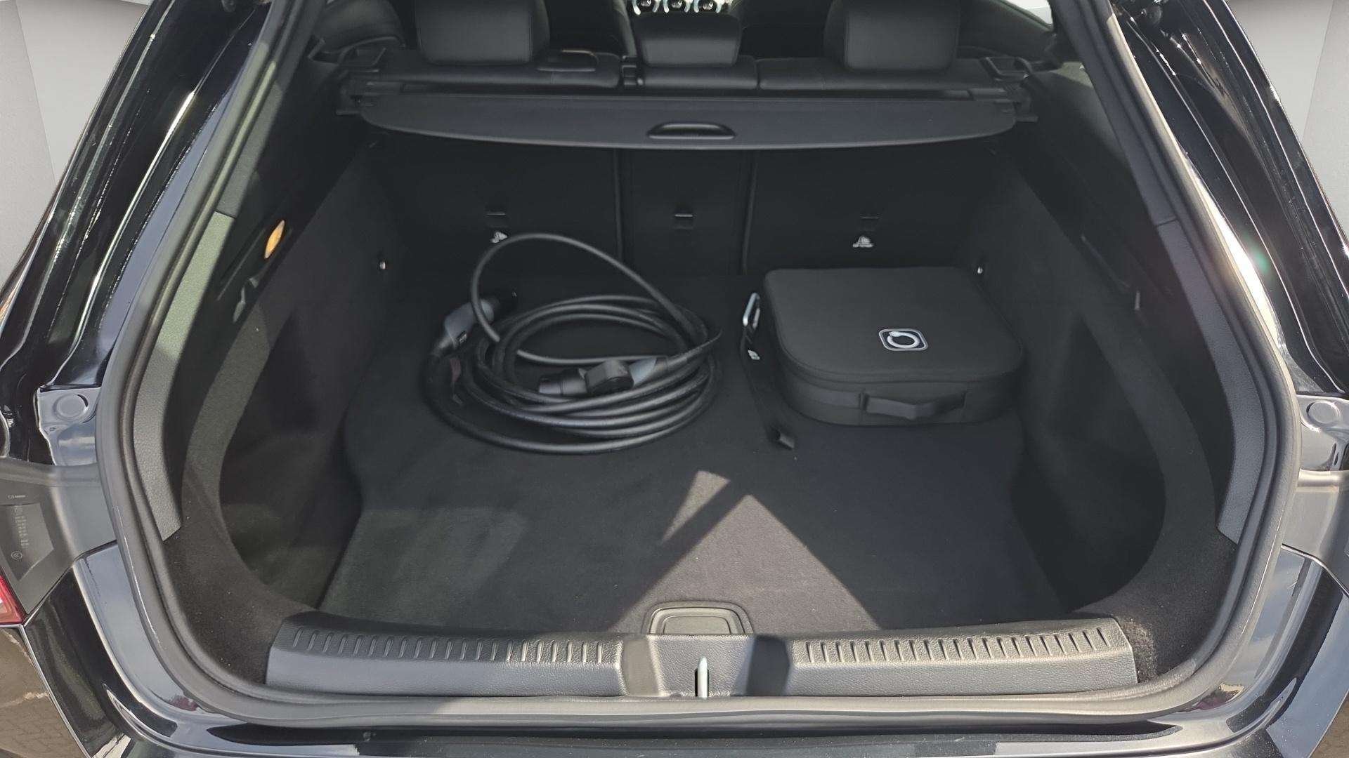 Mercedes-Benz CLA 250 Shooting Brake CLA e Luxury Line