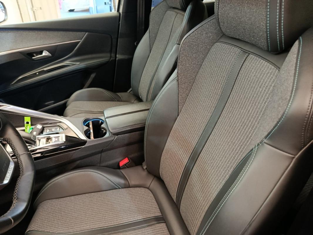 Peugeot 3008 II PureTech 130 S&S EAT8 Allure Pack