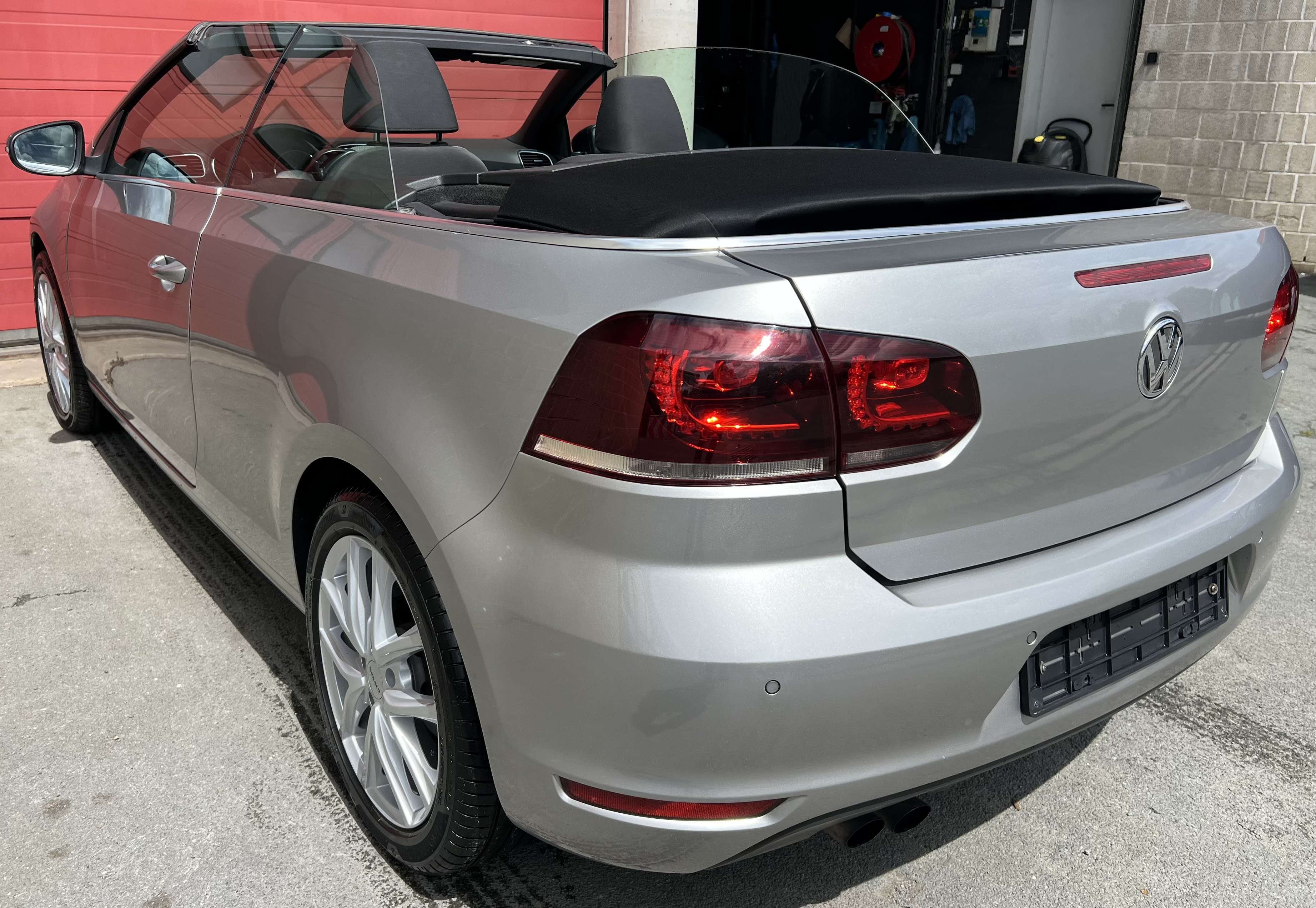 Volkswagen Golf Cabriolet 2.0 CR TDi BMT DSG + NAVI + BOITE AUTO