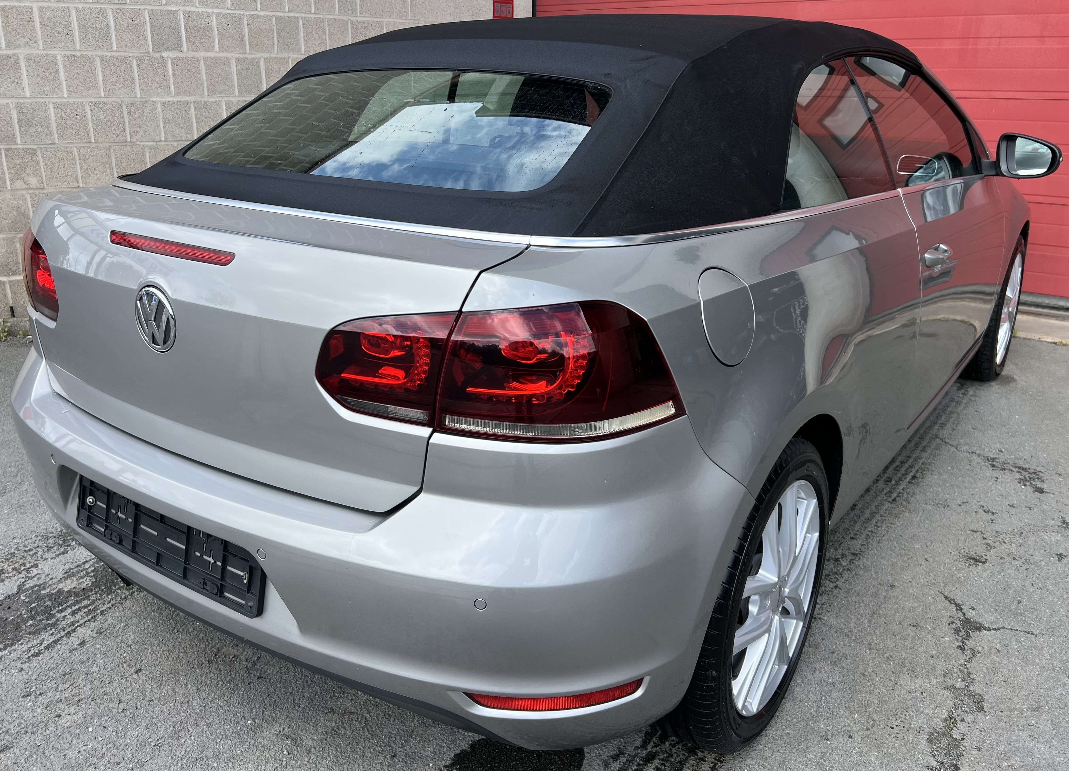 Volkswagen Golf Cabriolet 2.0 CR TDi BMT DSG + NAVI + BOITE AUTO