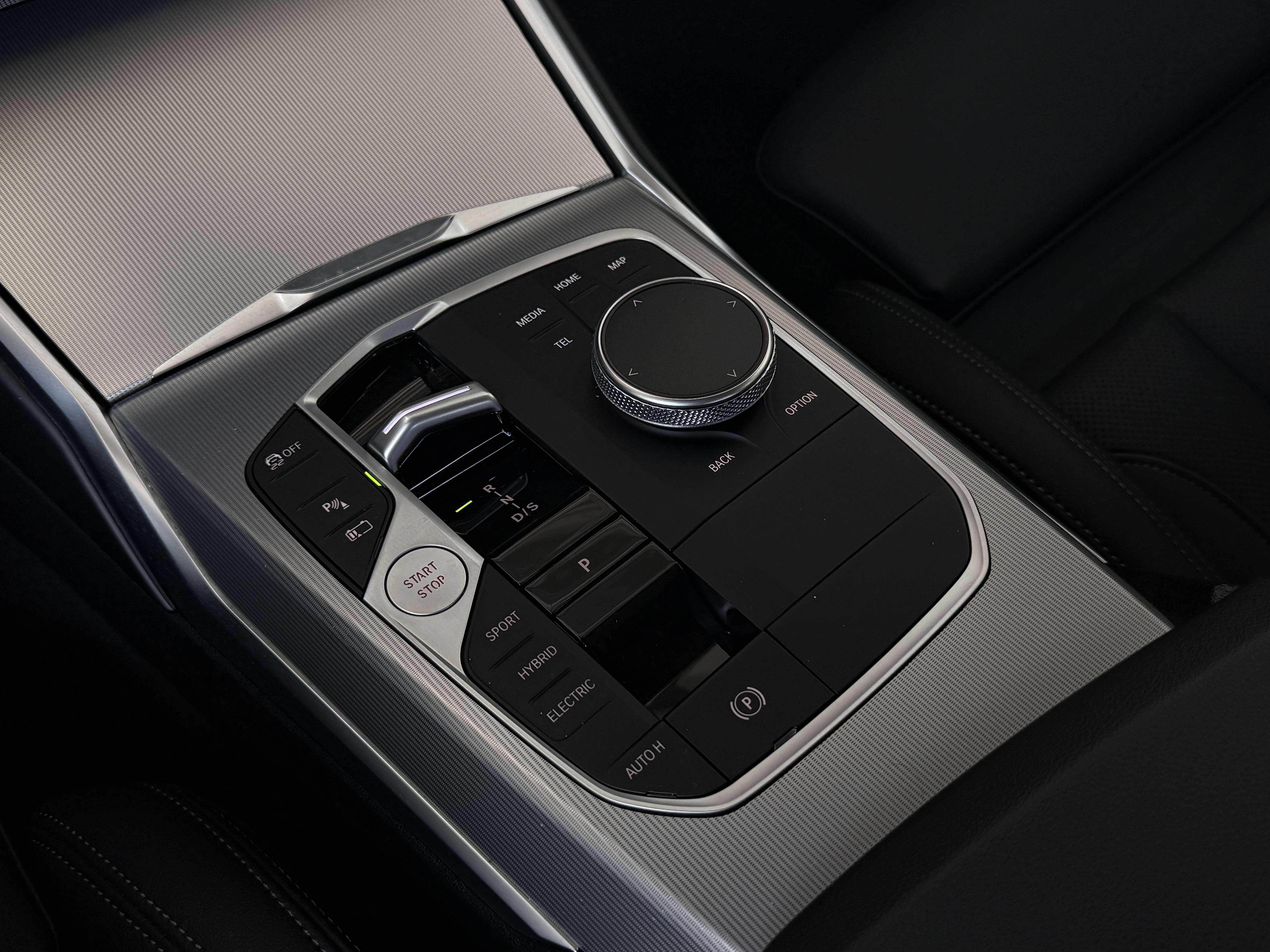 BMW 330 330eA PHEV_TVA21%_1ERPROP_CARPLAY_LED_CUIR