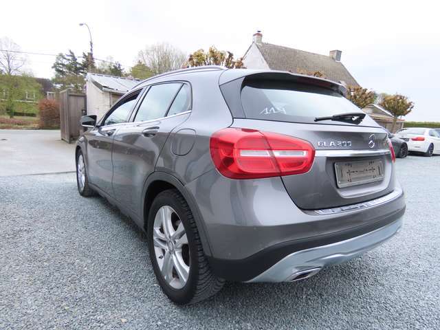 Mercedes-Benz GLA 200 GLA 200 d