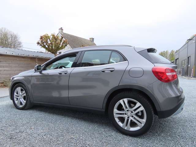 Mercedes-Benz GLA 200 GLA 200 d