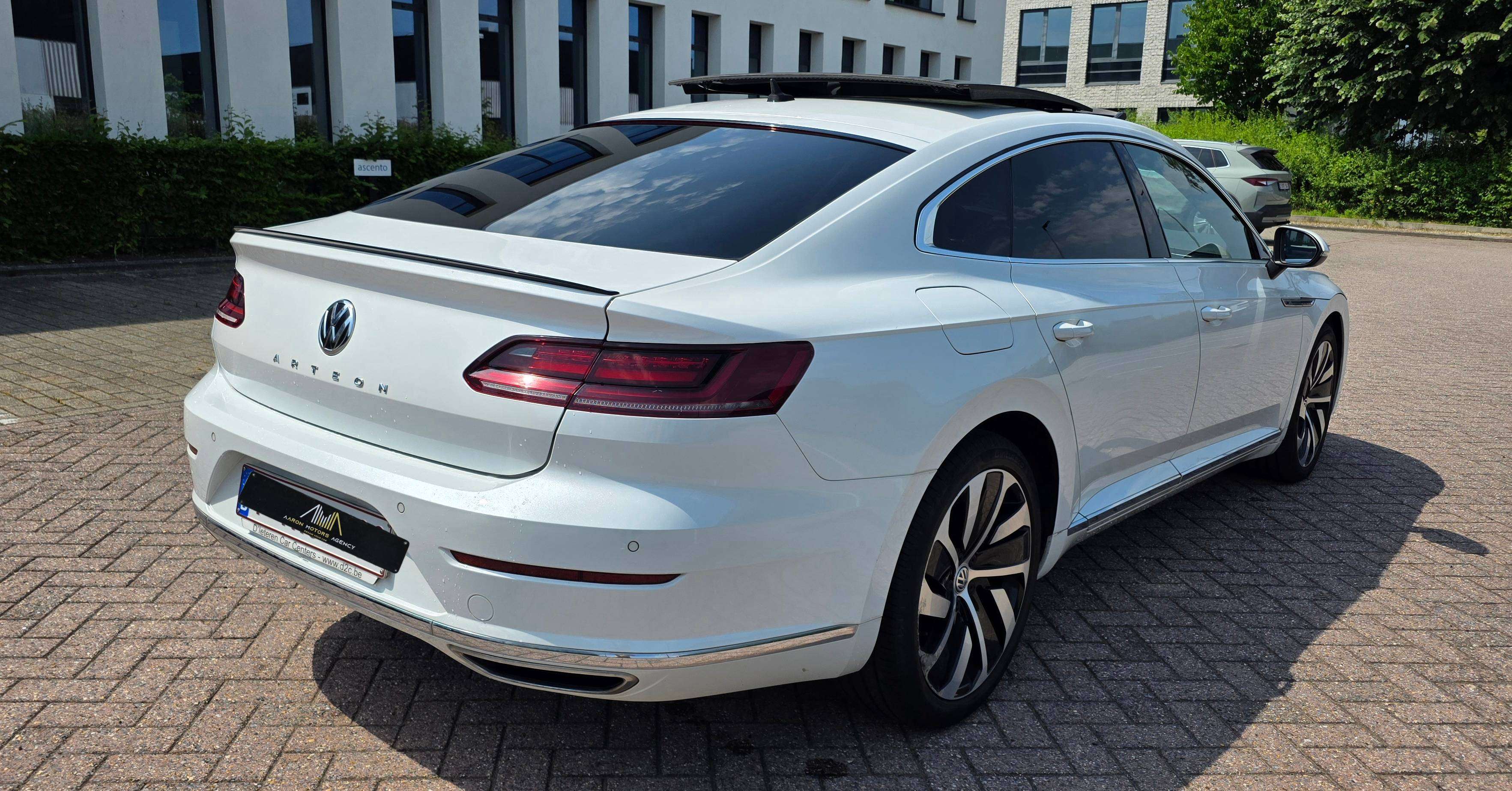 Volkswagen Arteon Arteon 2.0 R-Line DSG / FULL OPTIONS / EURO6C