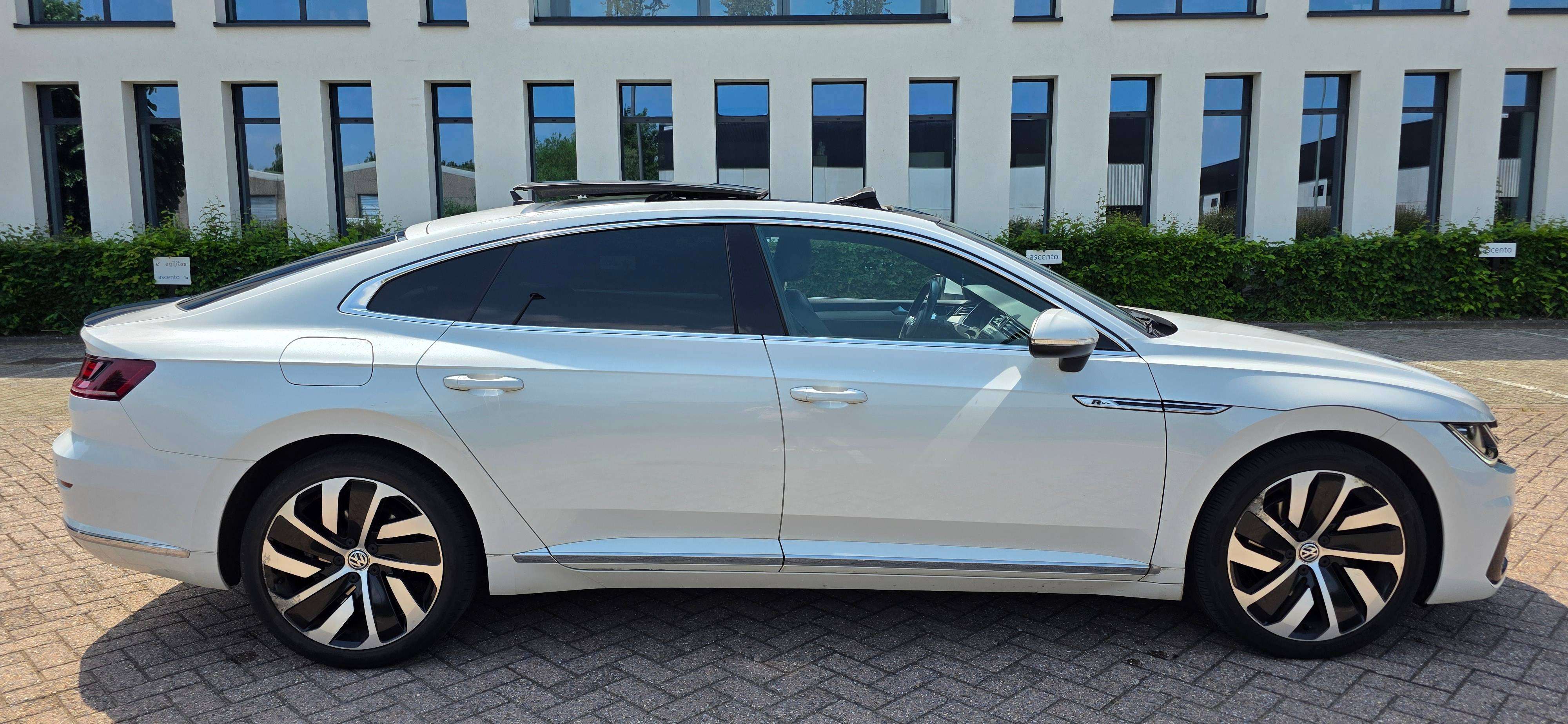 Volkswagen Arteon Arteon 2.0 R-Line DSG / FULL OPTIONS / EURO6C