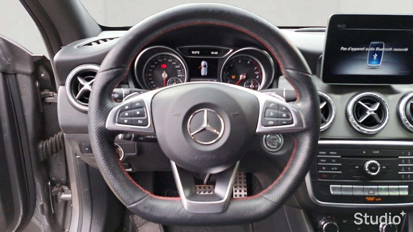 Mercedes-Benz CLA 180 Shooting Brake CLA A7 Business Solution AMG